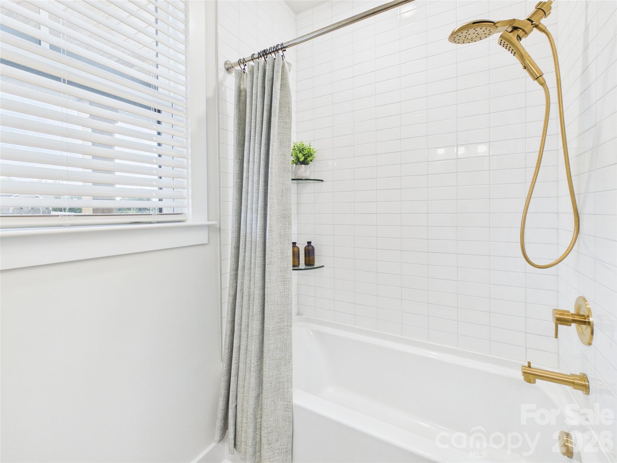 1055 Rolling Meadows Drive — Mooresville