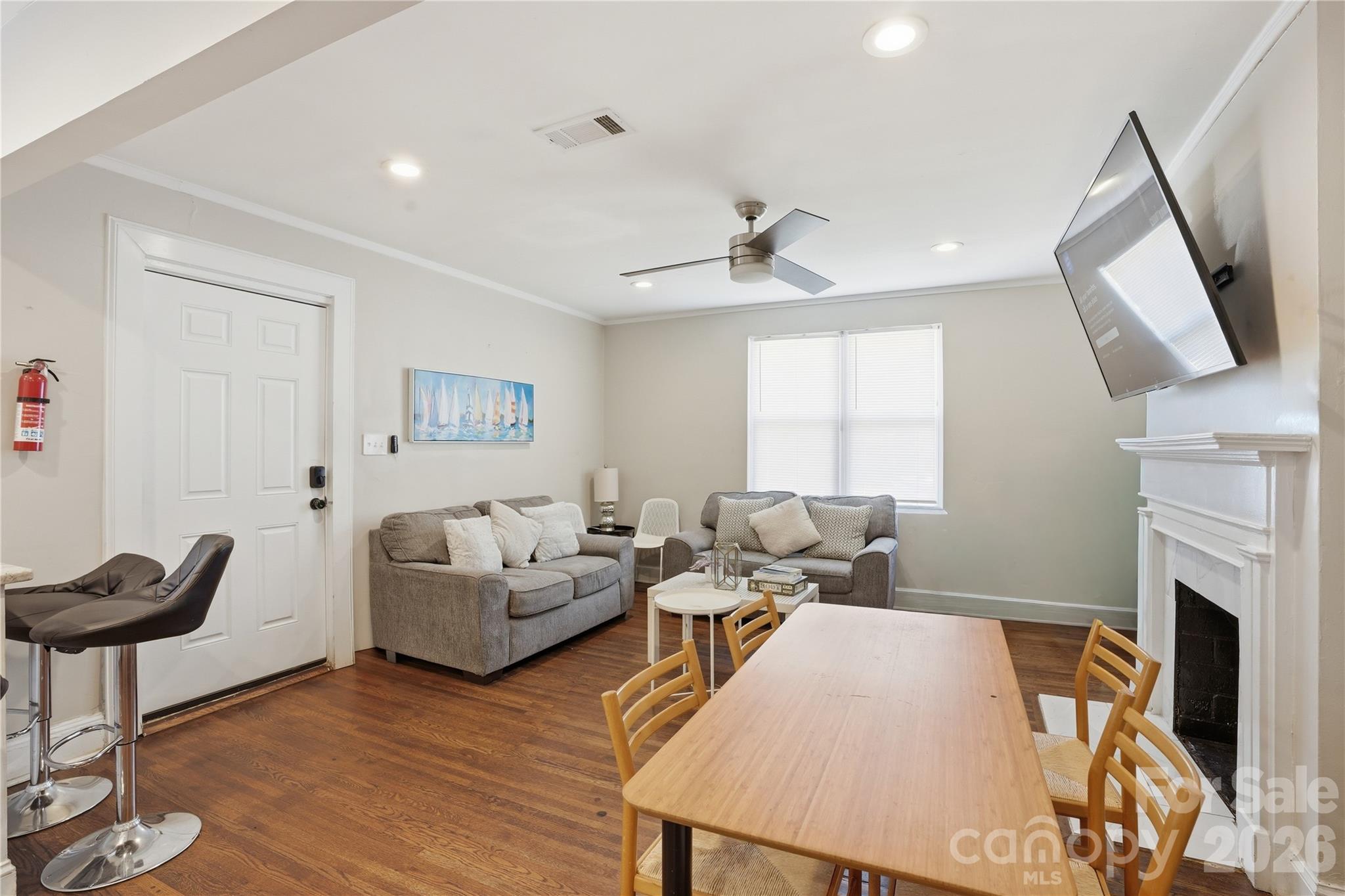 1411/1413 W 4th Street — Charlotte