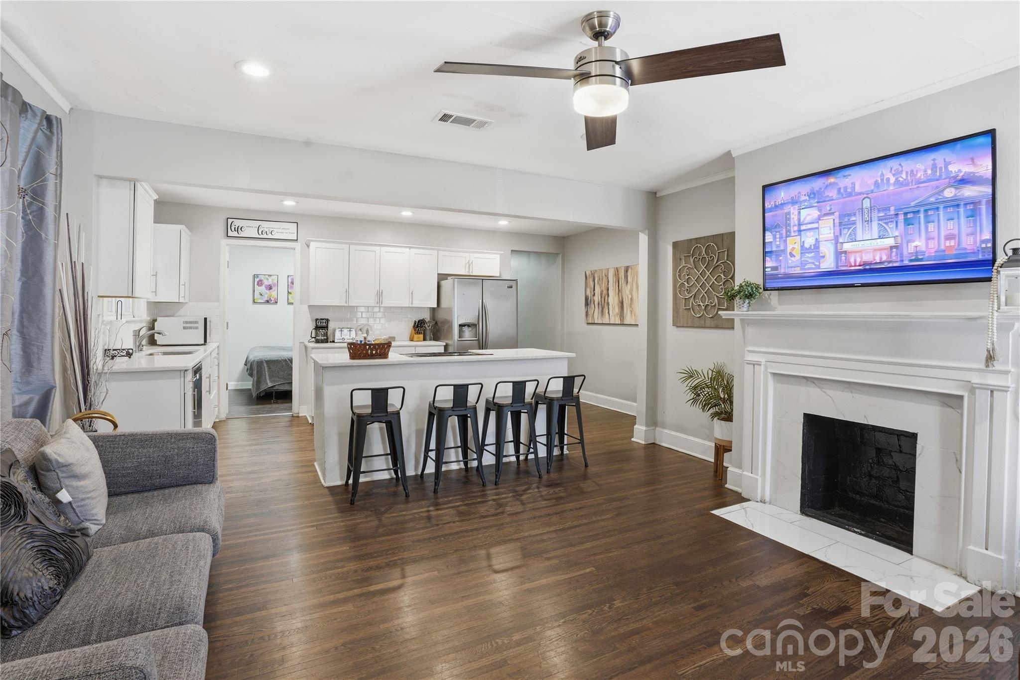1411/1413 W 4th Street — Charlotte