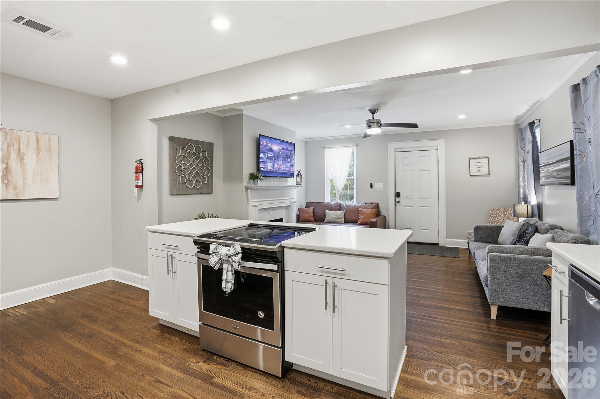 1411/1413 W 4th Street — Charlotte