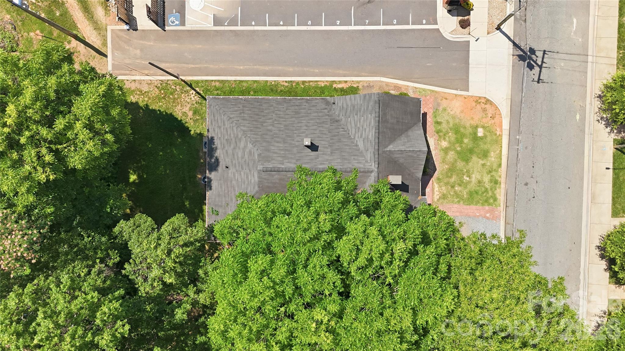 1411/1413 W 4th Street — Charlotte