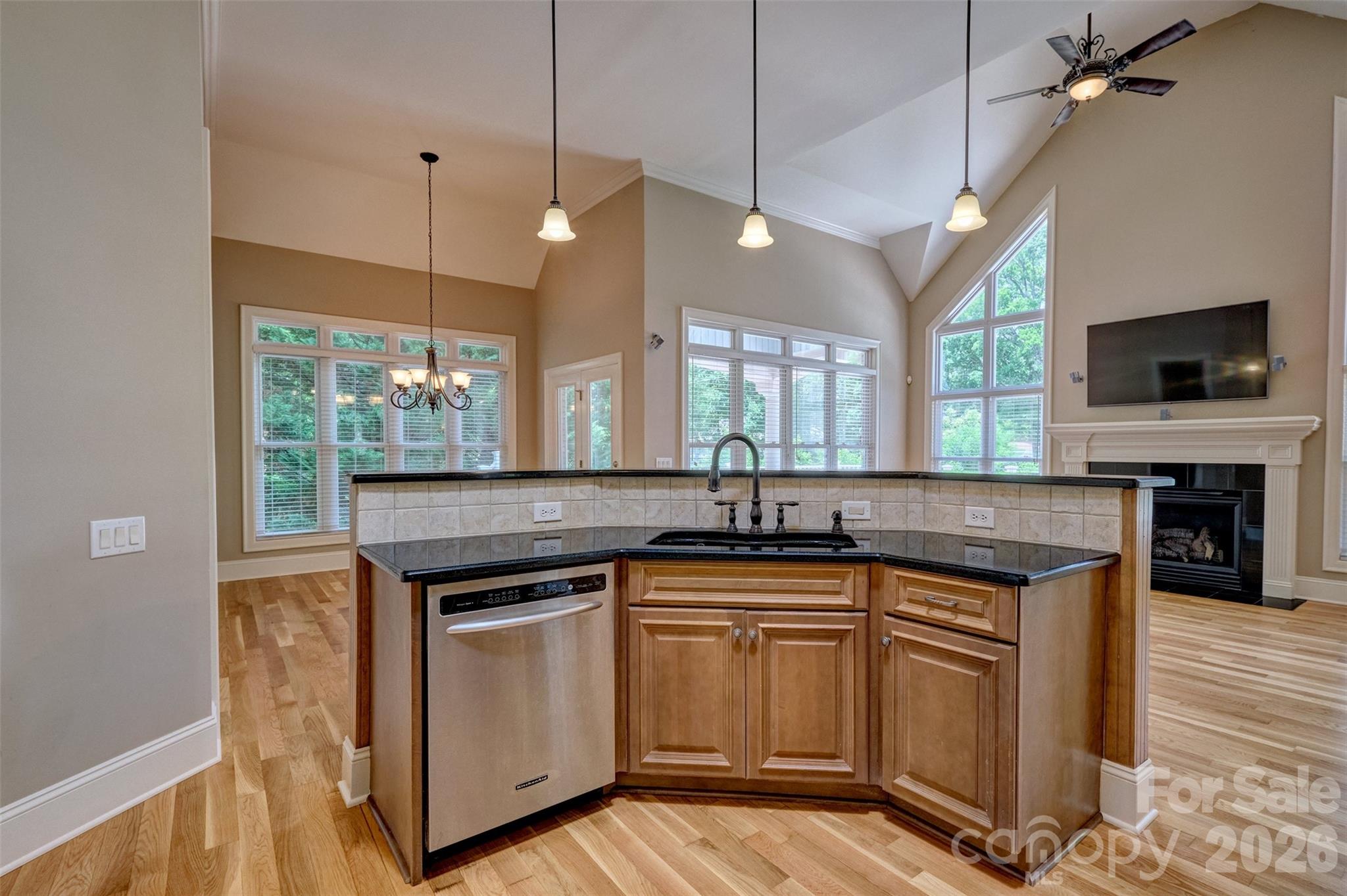 60 Marina Road — Lake Wylie