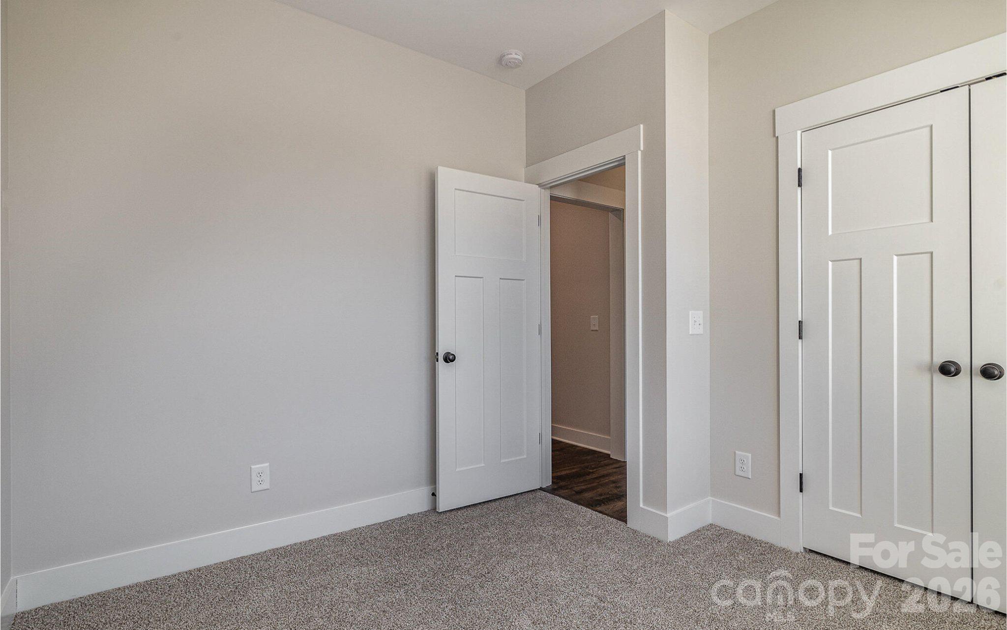 48 Tanseyleaf Drive — Smithfield