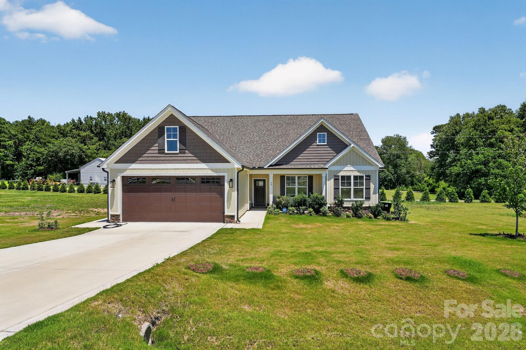 48 Tanseyleaf Drive — Smithfield