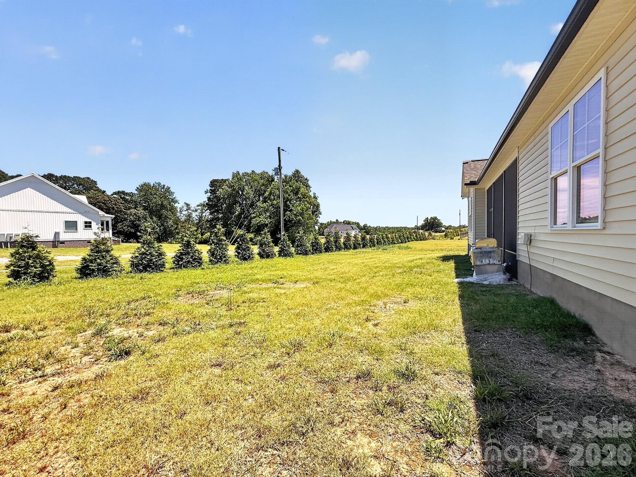 48 Tanseyleaf Drive — Smithfield