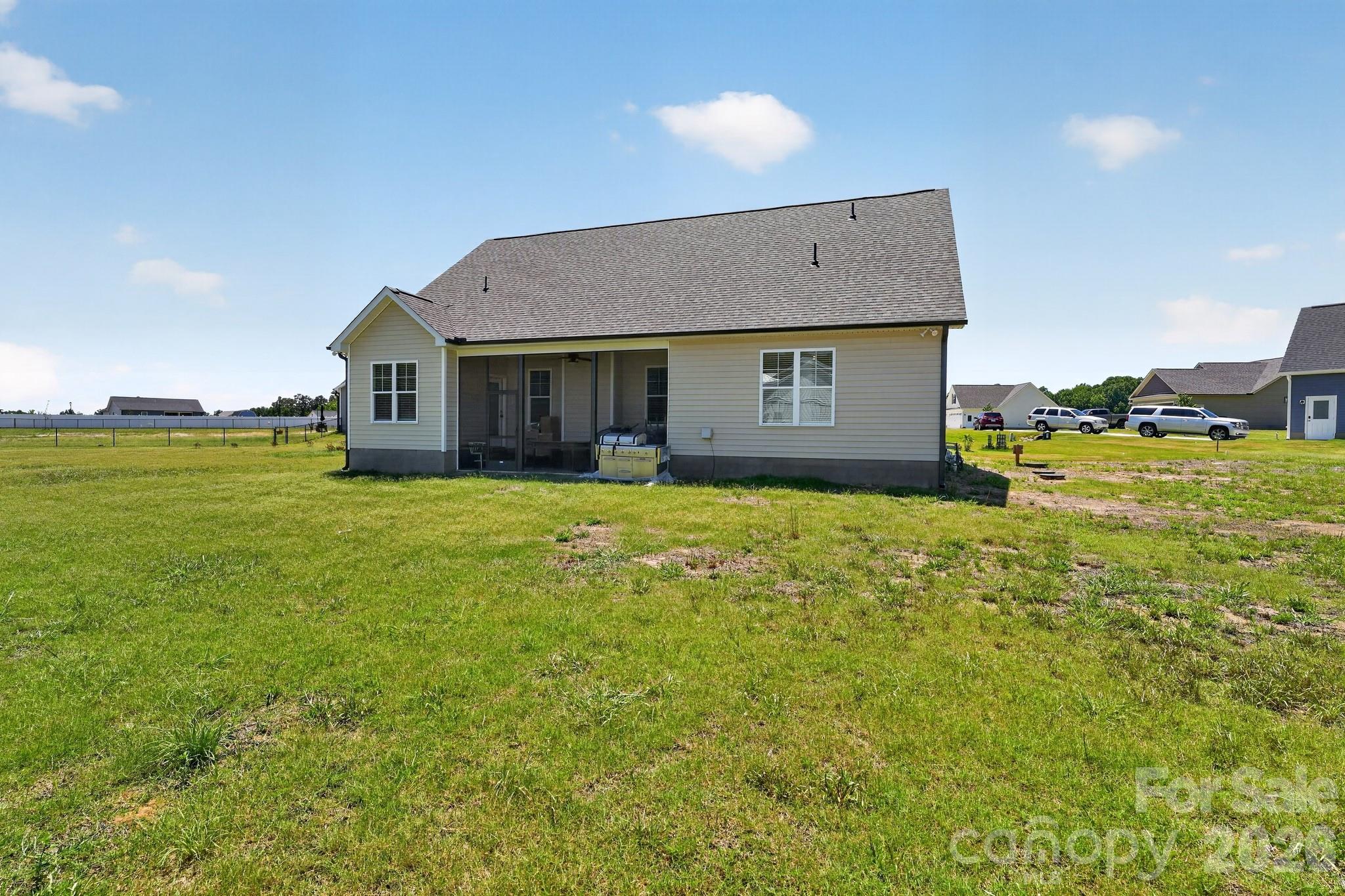 48 Tanseyleaf Drive — Smithfield