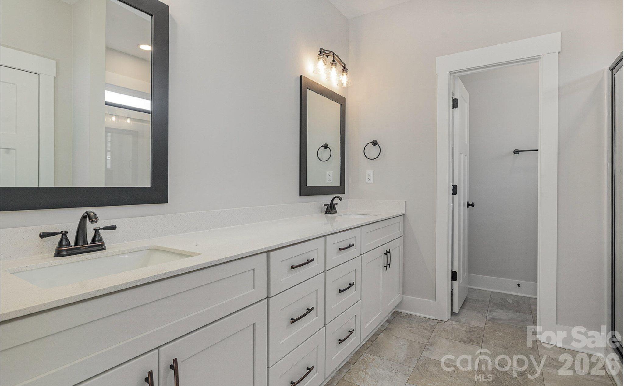 48 Tanseyleaf Drive — Smithfield