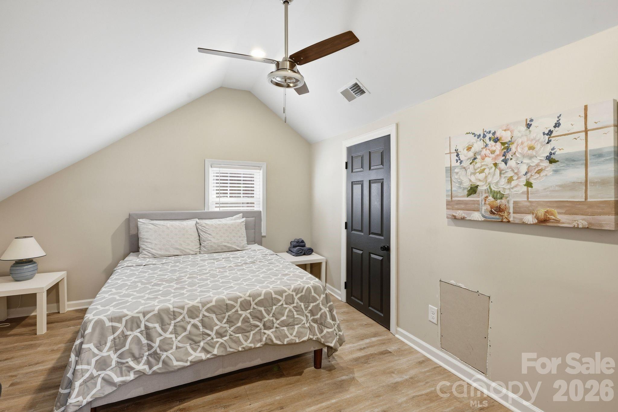 205 Grandin Road — Charlotte