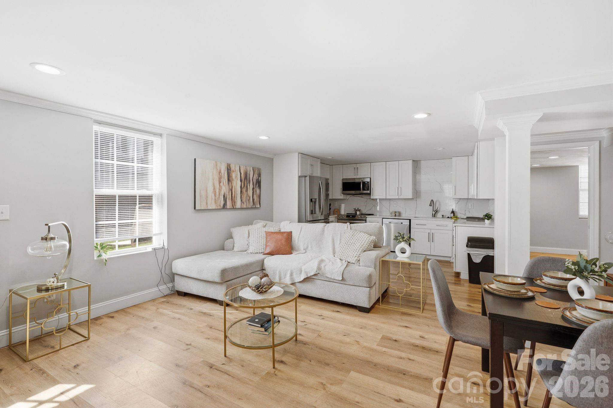 205 Grandin Road — Charlotte