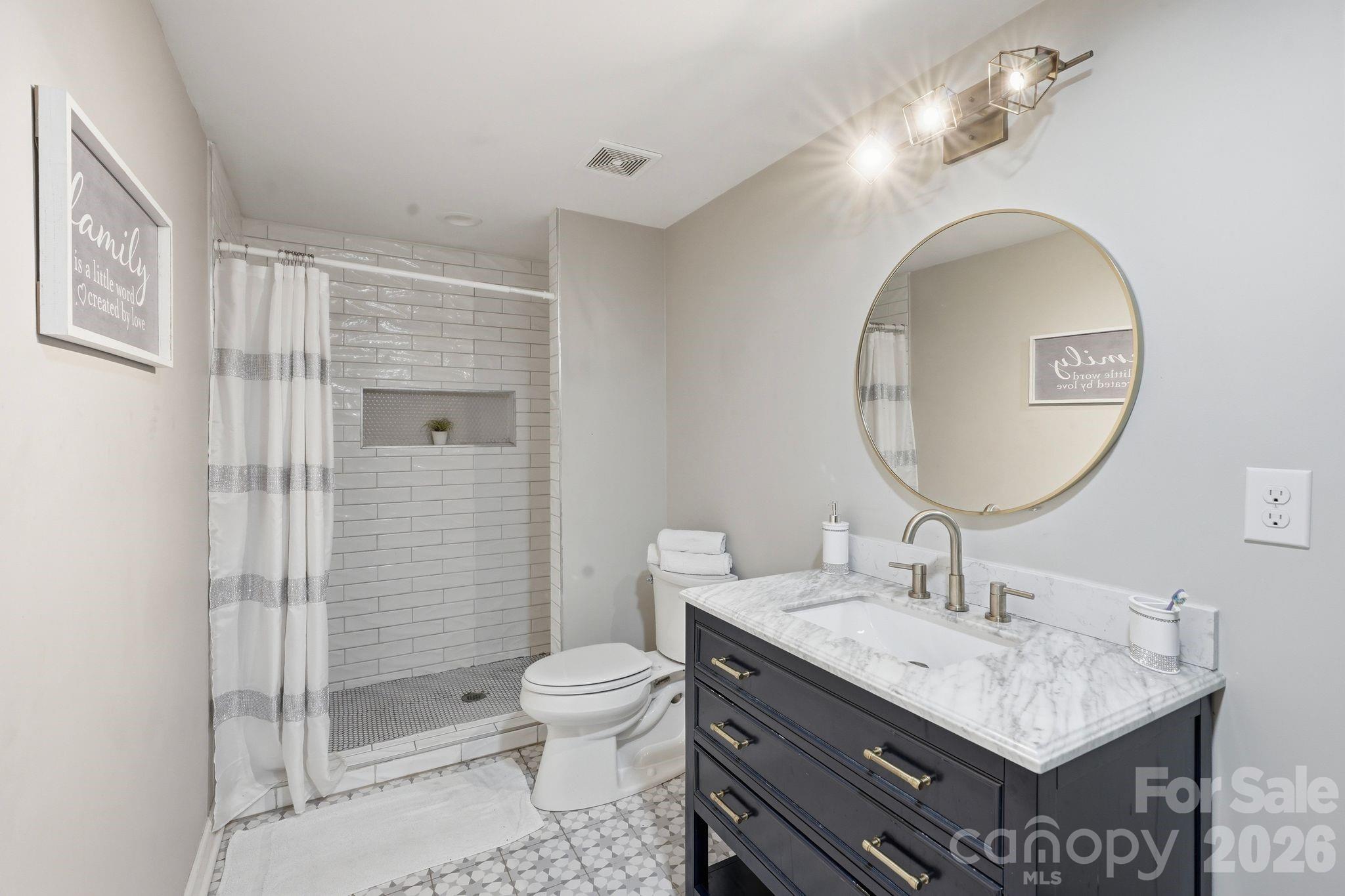 205 Grandin Road — Charlotte