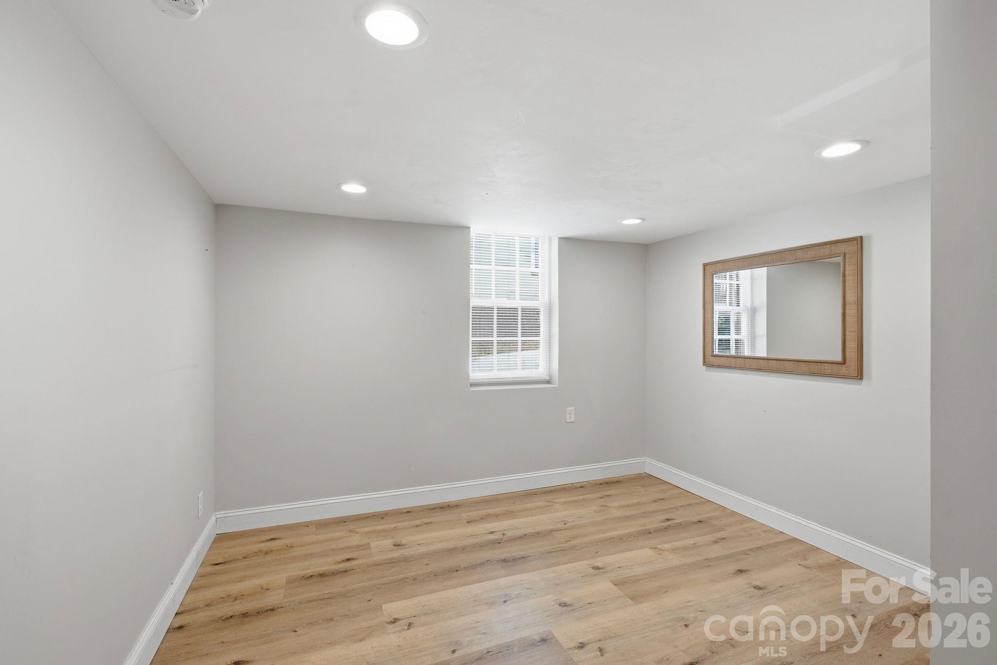 205 Grandin Road — Charlotte