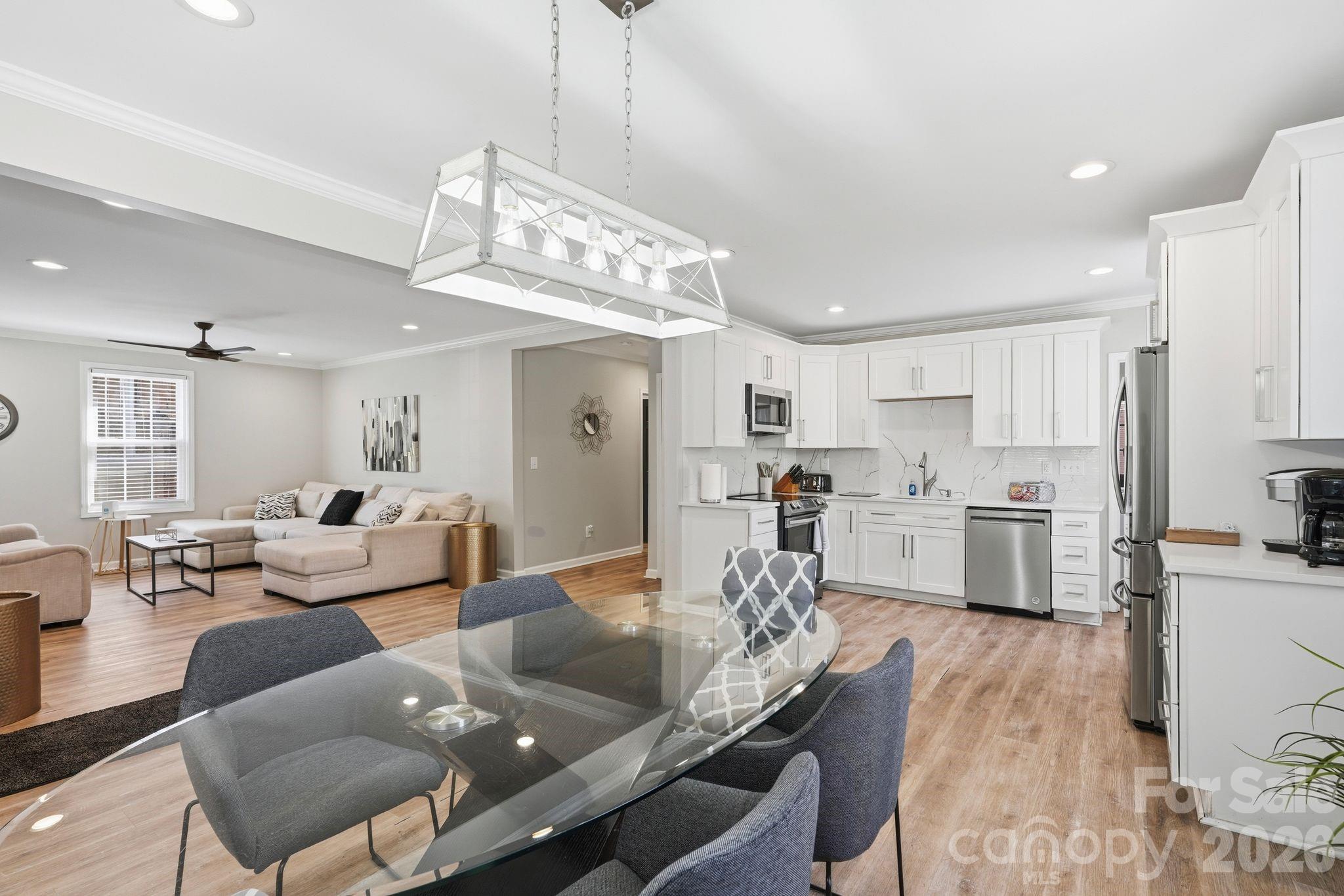 205 Grandin Road — Charlotte