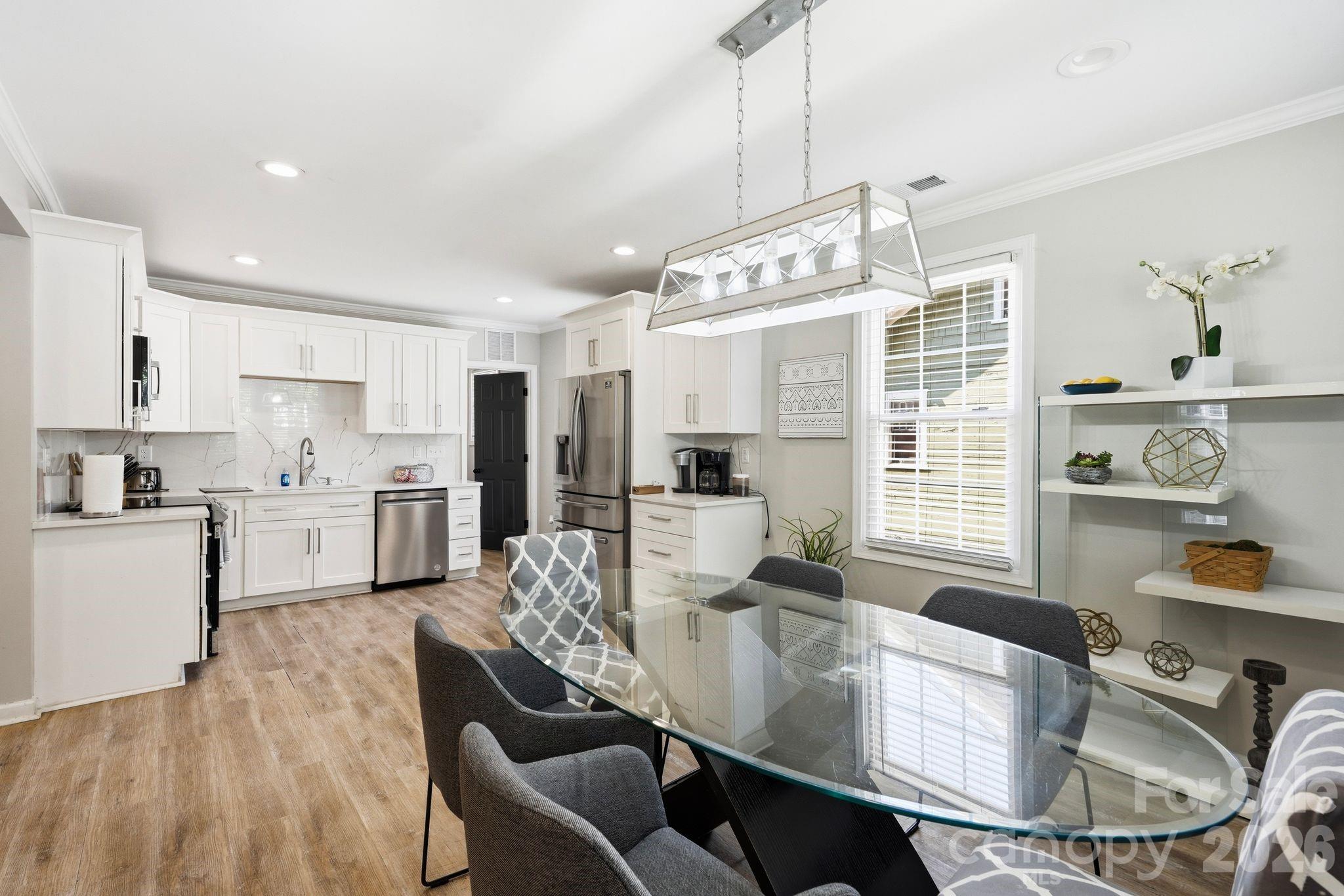 205 Grandin Road — Charlotte