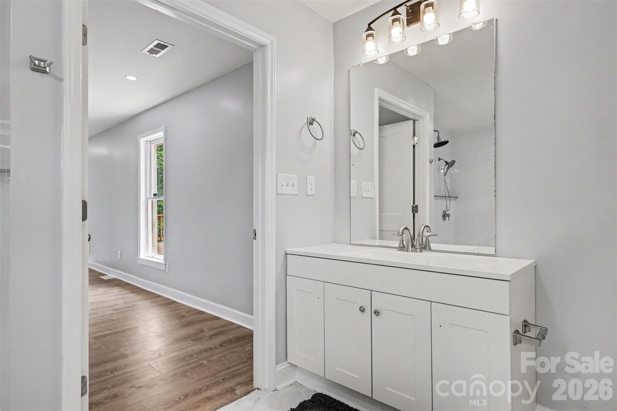 6917 Navajo Trail — Sherrills Ford