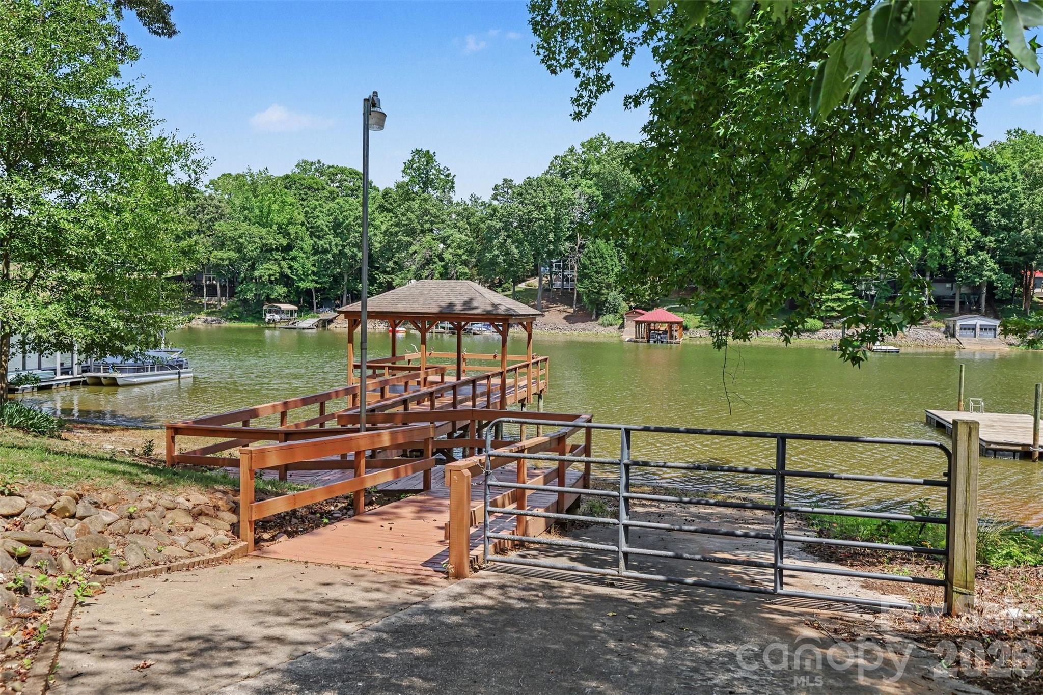 6917 Navajo Trail — Sherrills Ford