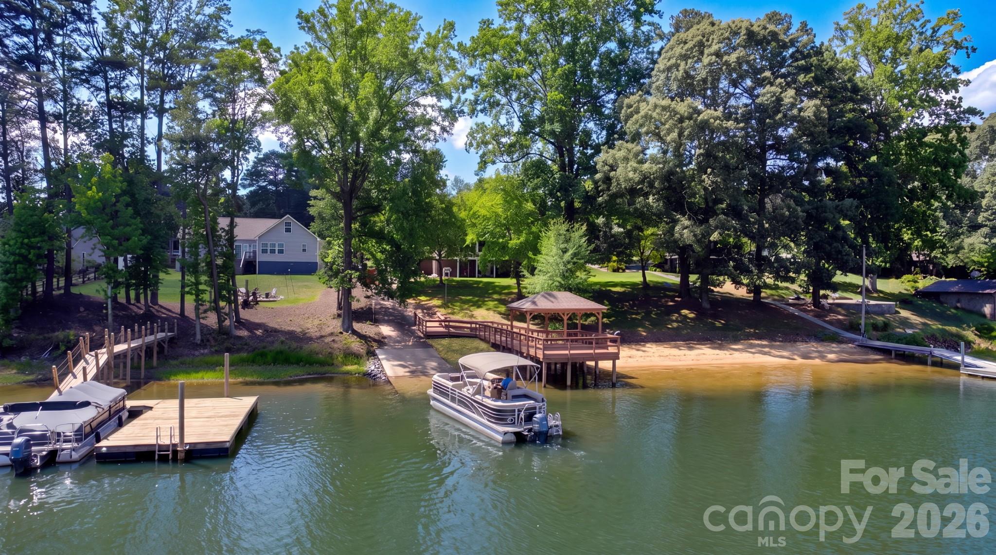 6917 Navajo Trail — Sherrills Ford