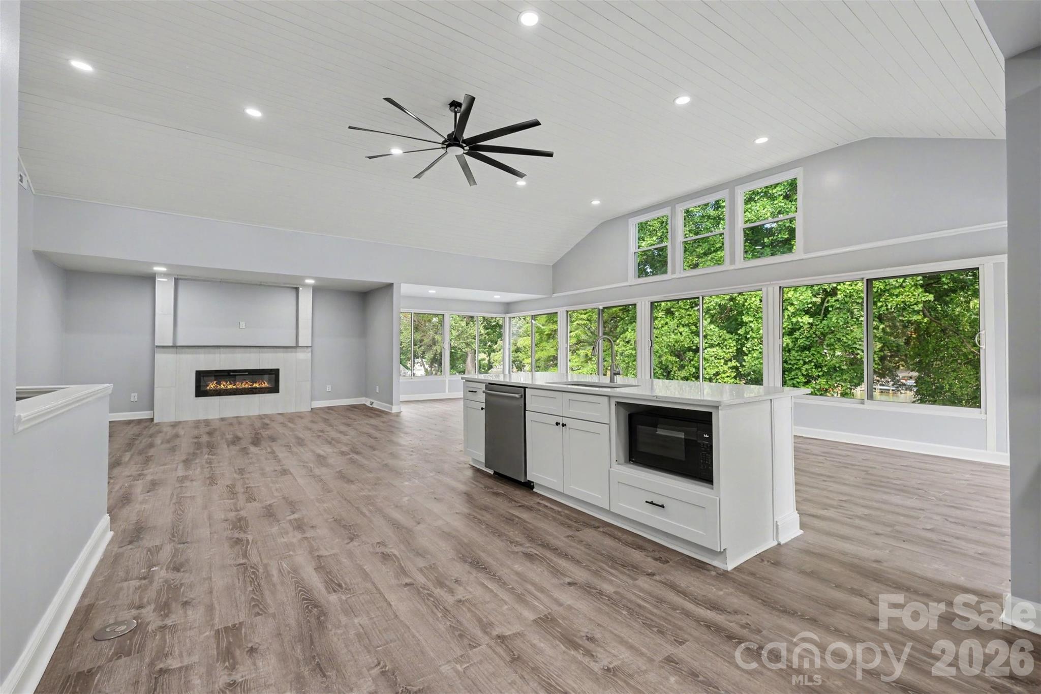 6917 Navajo Trail — Sherrills Ford