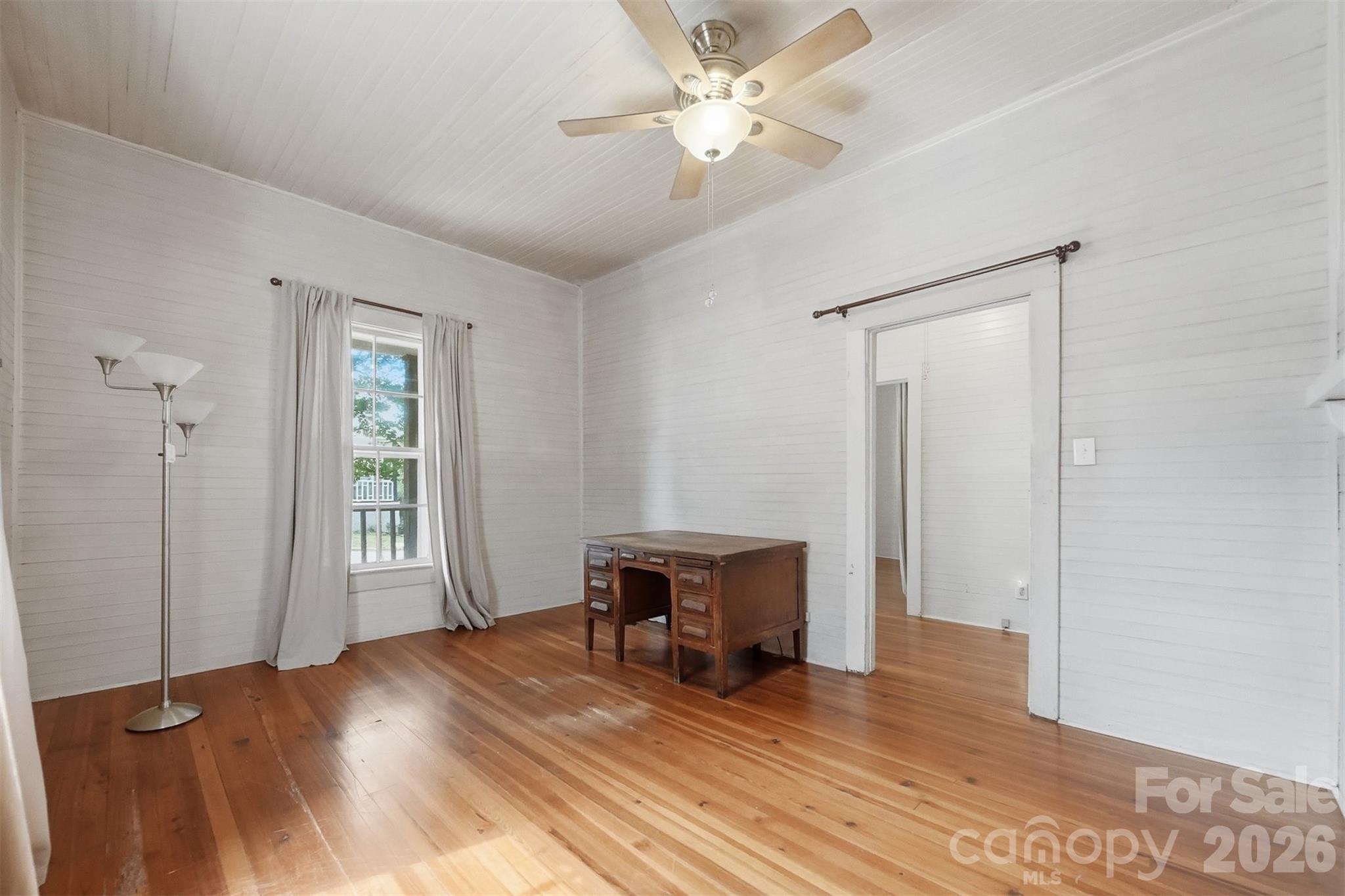 25 Central Avenue — Granite Falls