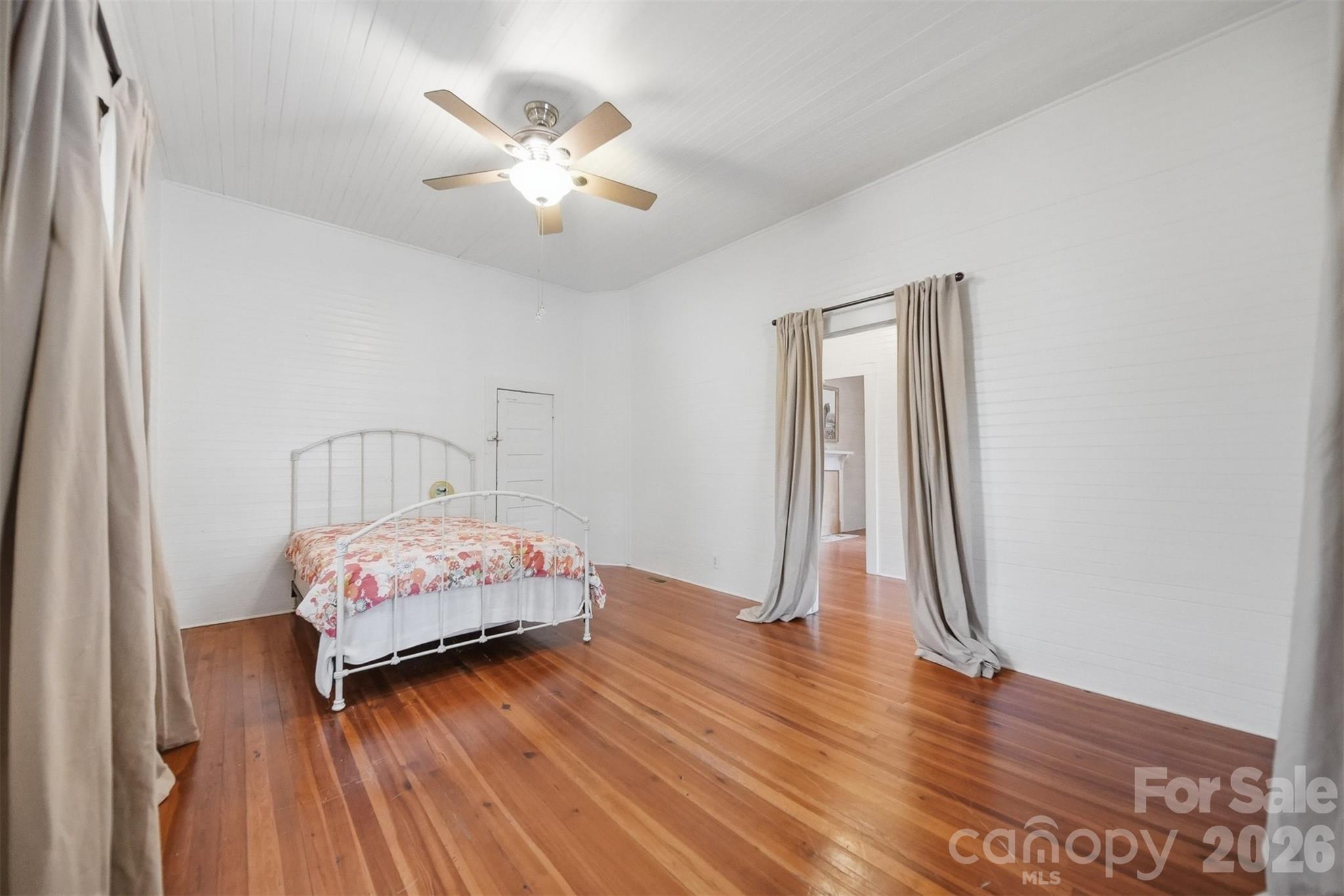 25 Central Avenue — Granite Falls