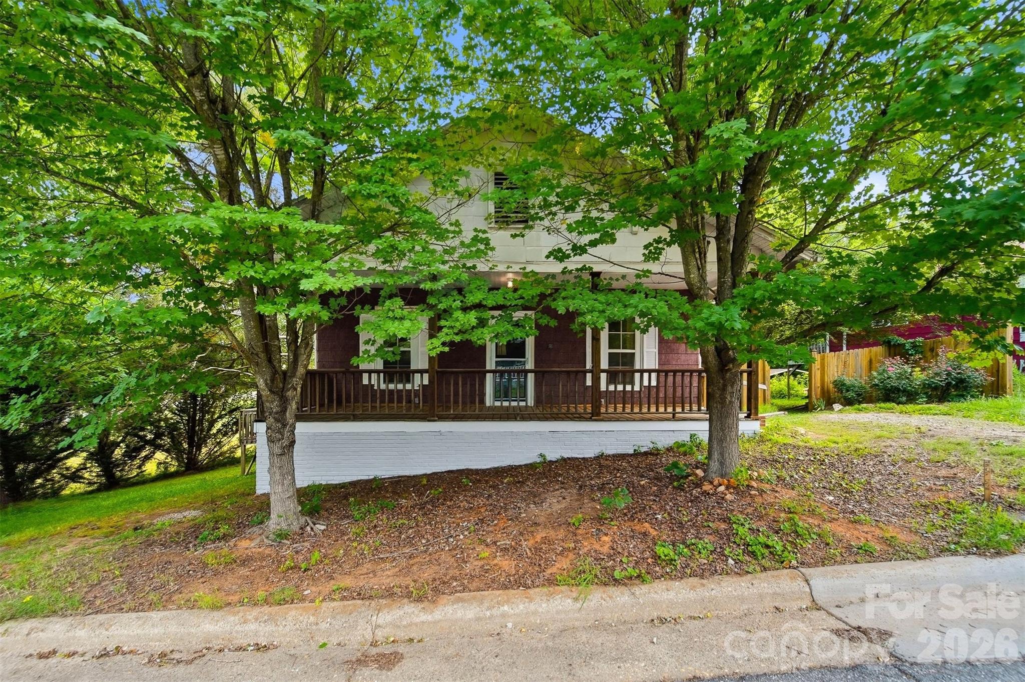 25 Central Avenue — Granite Falls