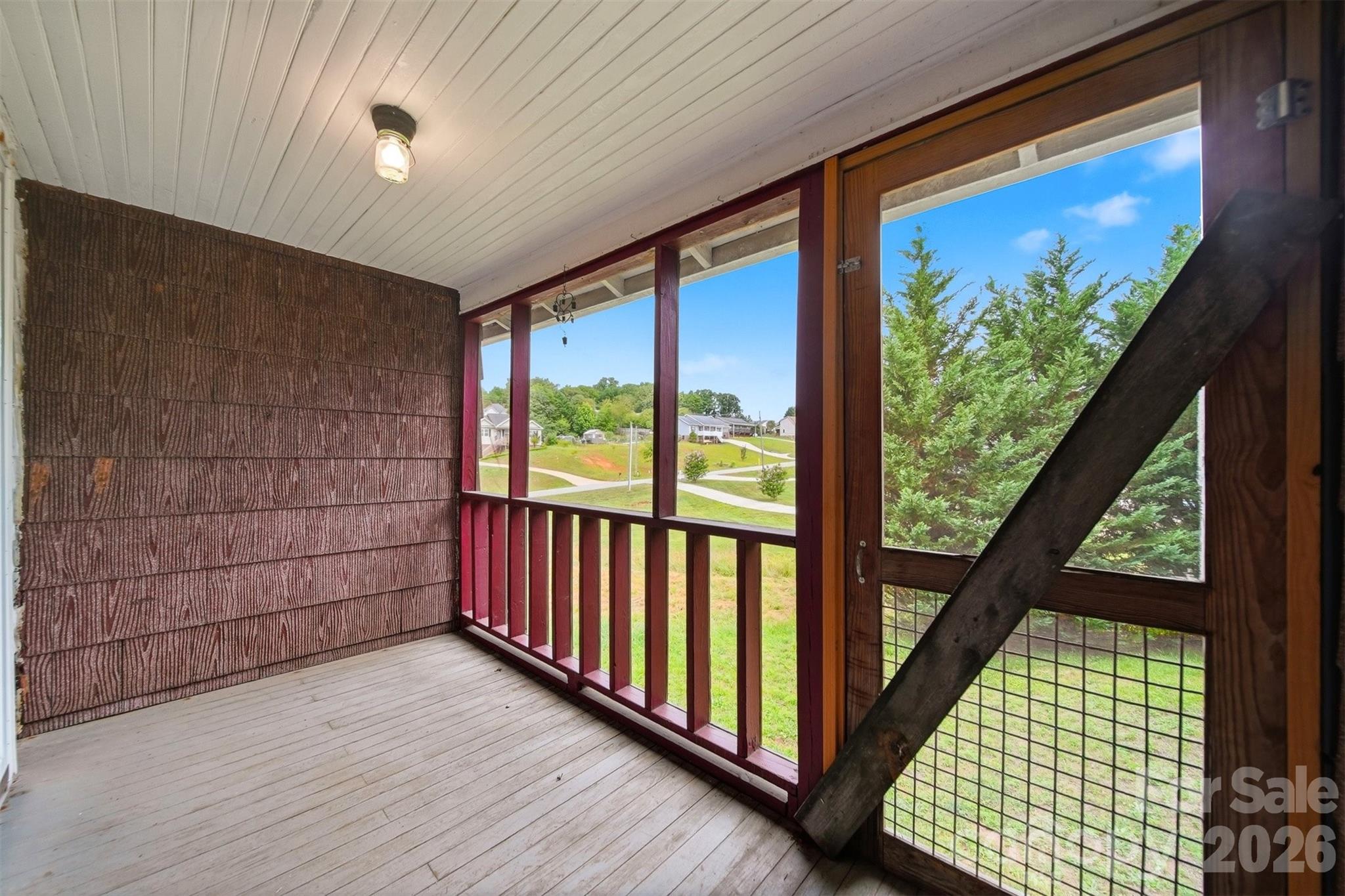 25 Central Avenue — Granite Falls
