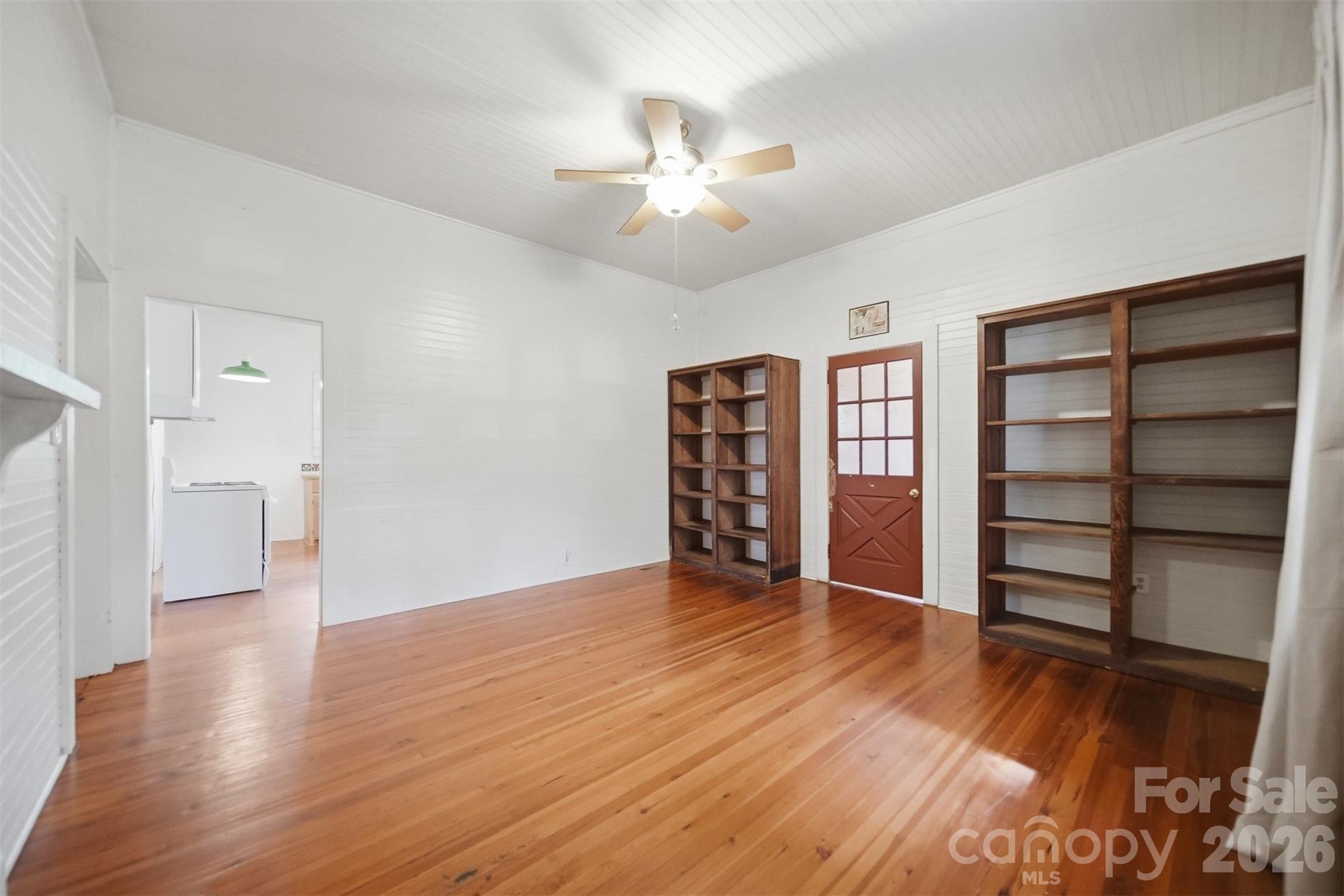 25 Central Avenue — Granite Falls