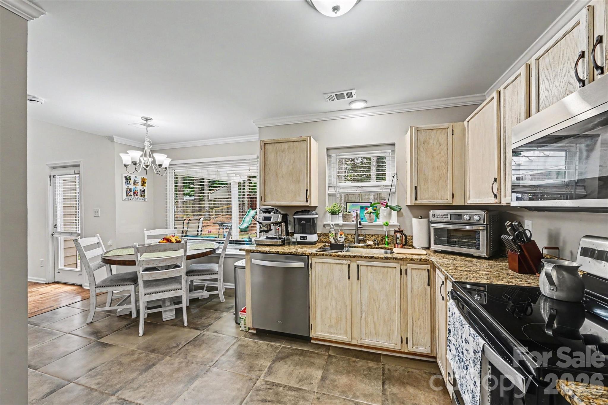 7602 Wynstone Ridge Circle — Huntersville