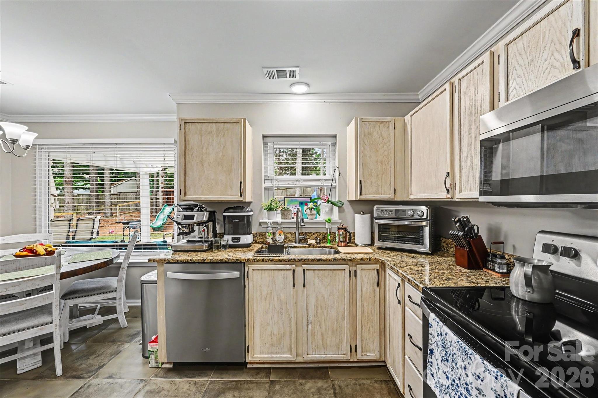 7602 Wynstone Ridge Circle — Huntersville