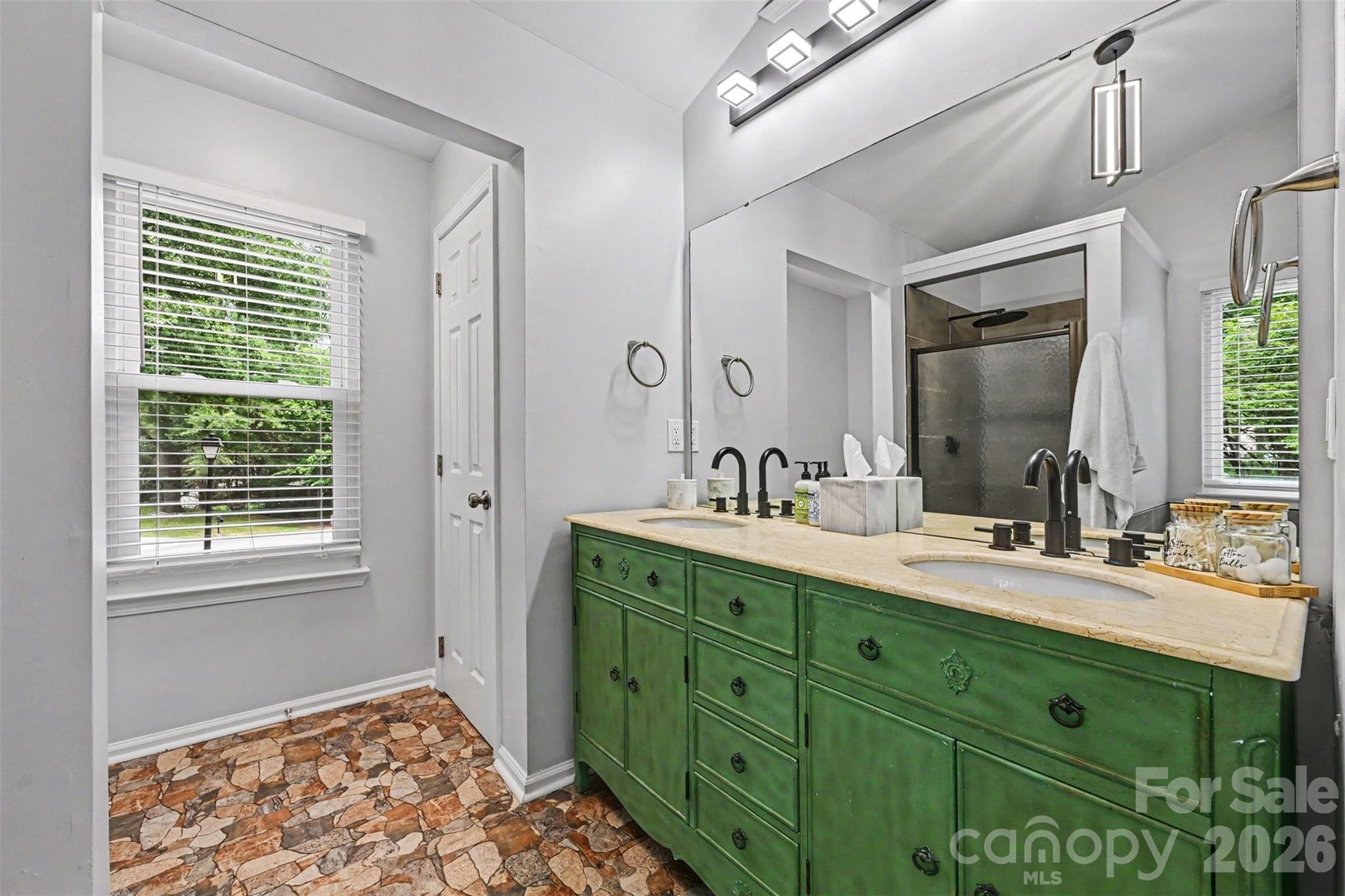 7602 Wynstone Ridge Circle — Huntersville