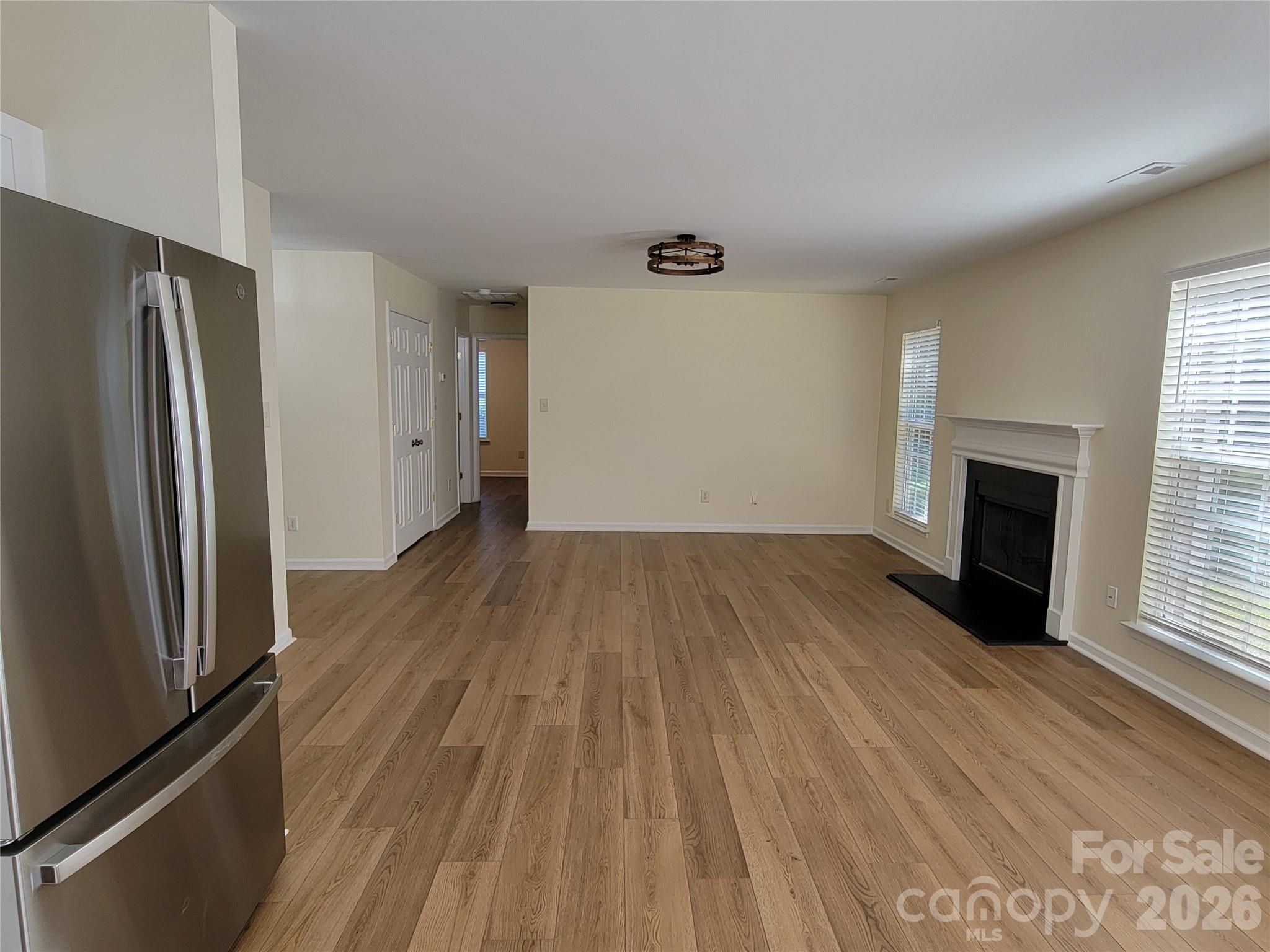 8012 Sheckler Lane — Matthews