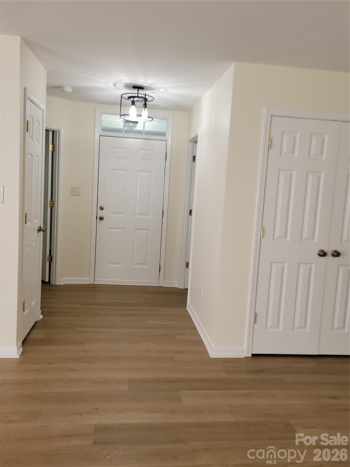 8012 Sheckler Lane — Matthews