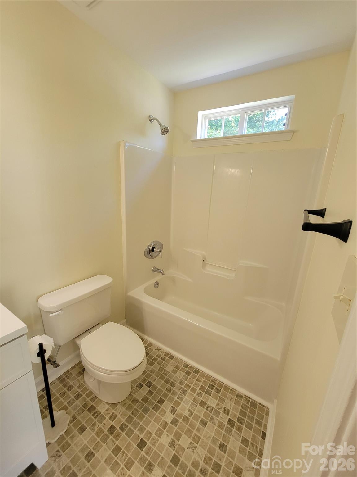8012 Sheckler Lane — Matthews