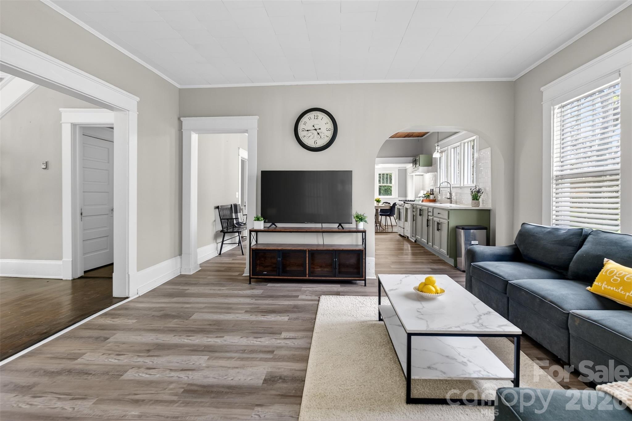 610 Westside Drive — Lexington