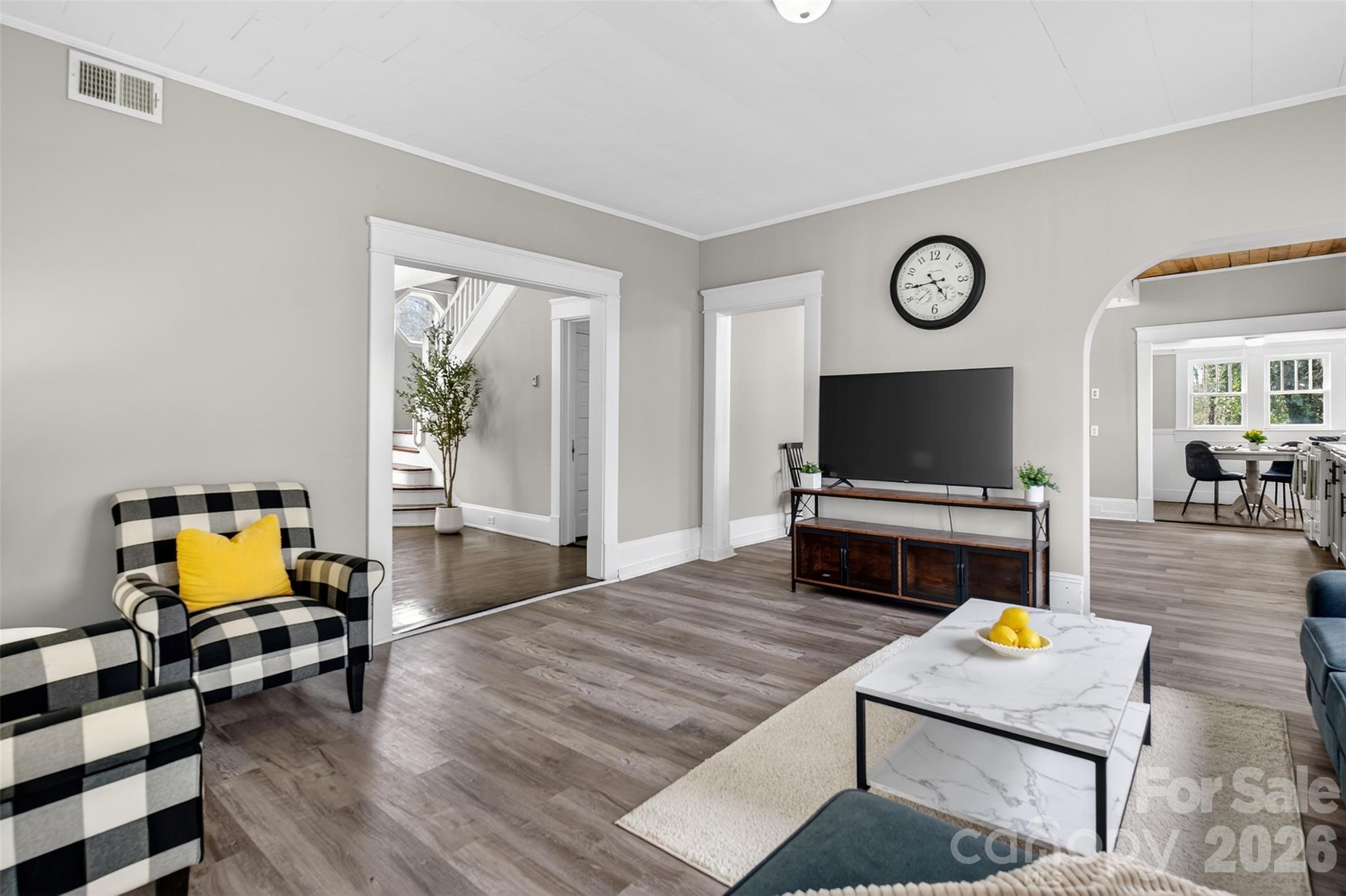 610 Westside Drive — Lexington