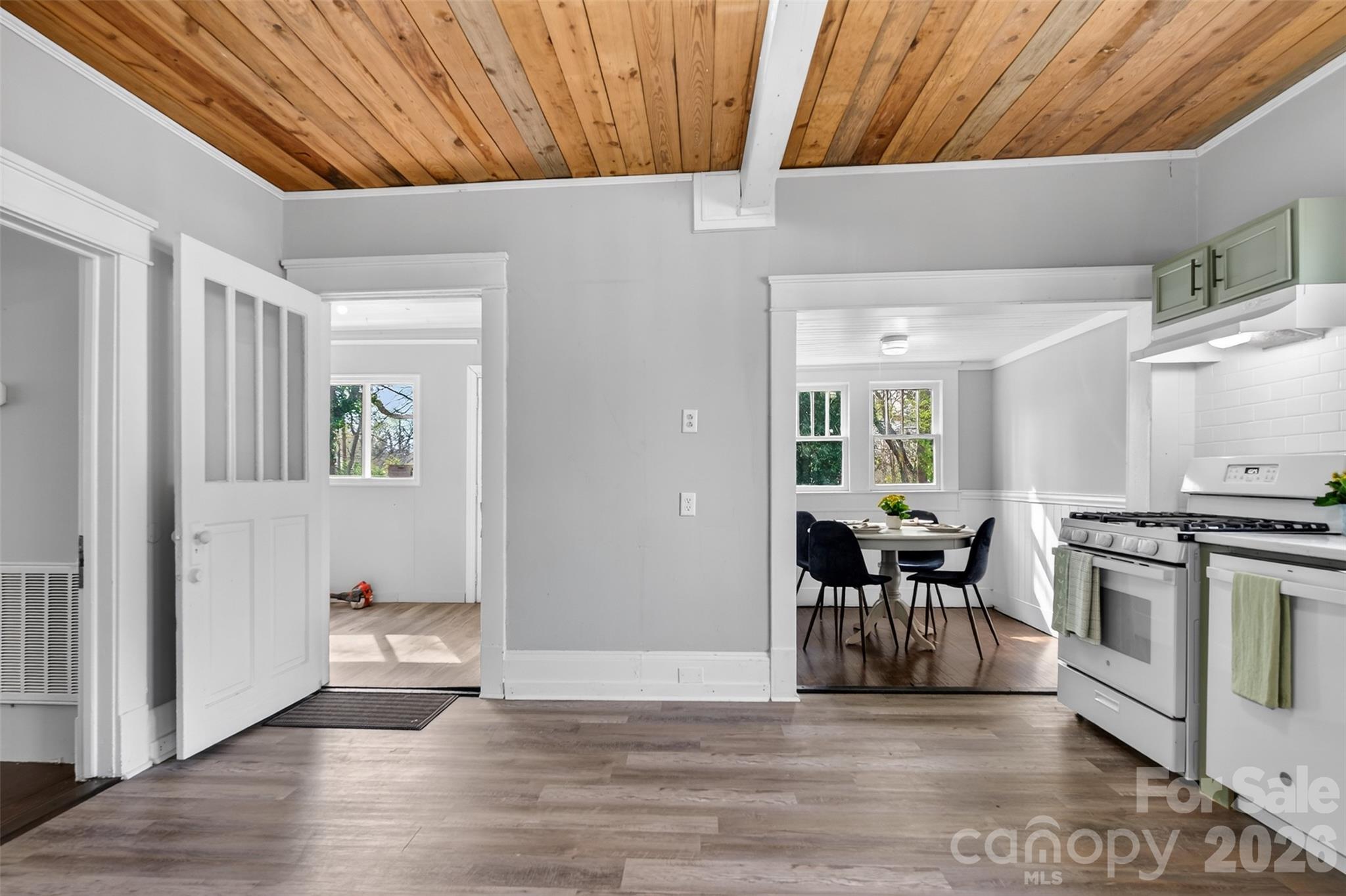 610 Westside Drive — Lexington