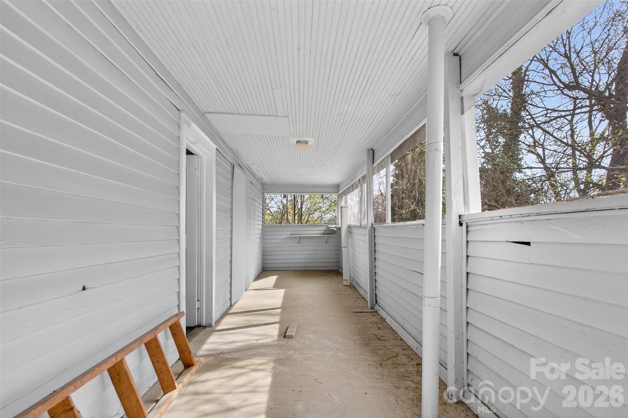 610 Westside Drive — Lexington