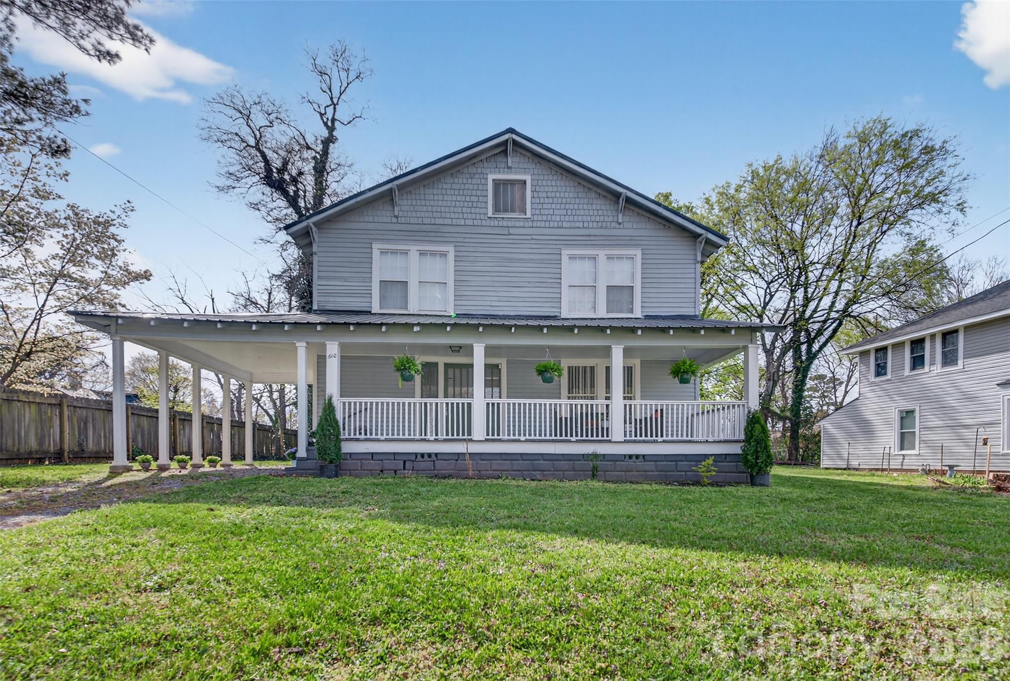 610 Westside Drive — Lexington