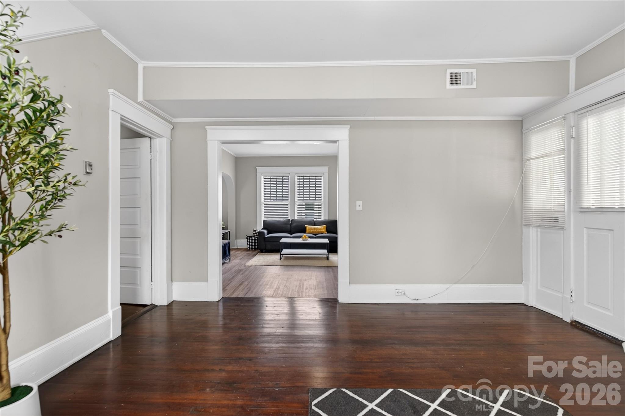 610 Westside Drive — Lexington