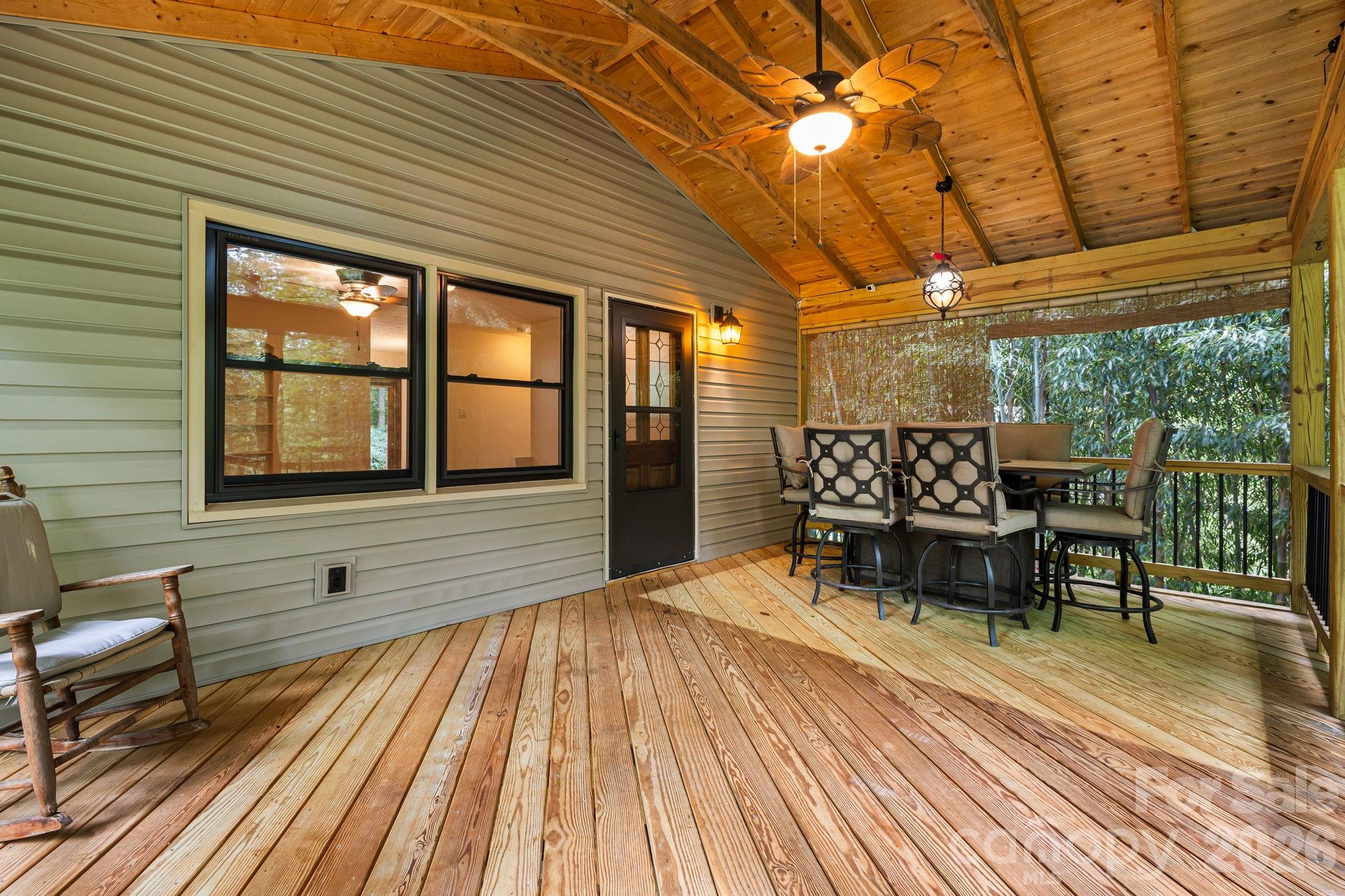 10 Botany View Court — Asheville
