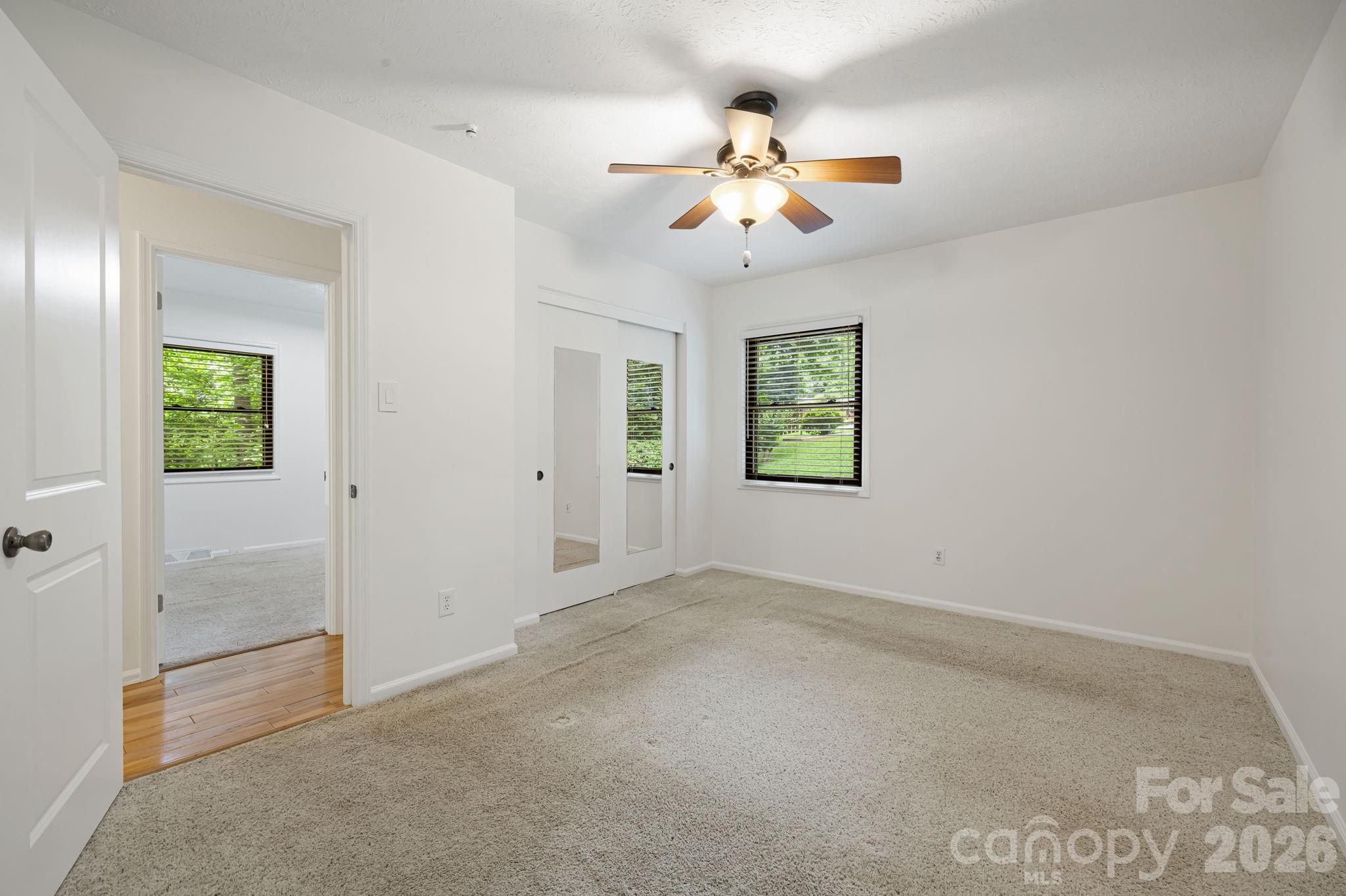 10 Botany View Court — Asheville