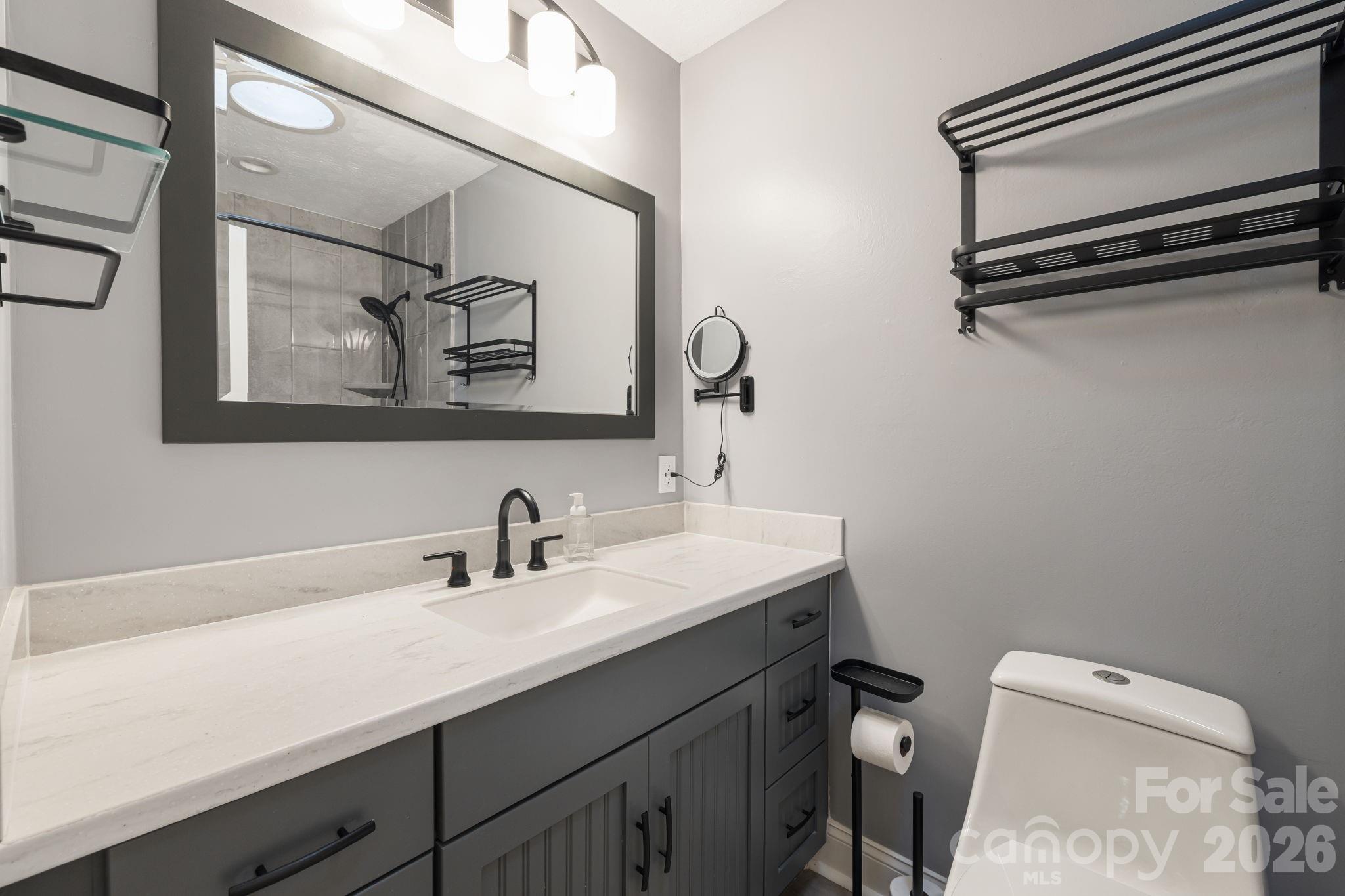 10 Botany View Court — Asheville