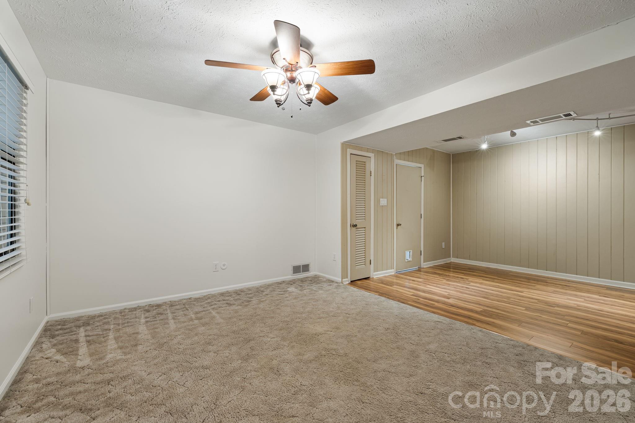 10 Botany View Court — Asheville