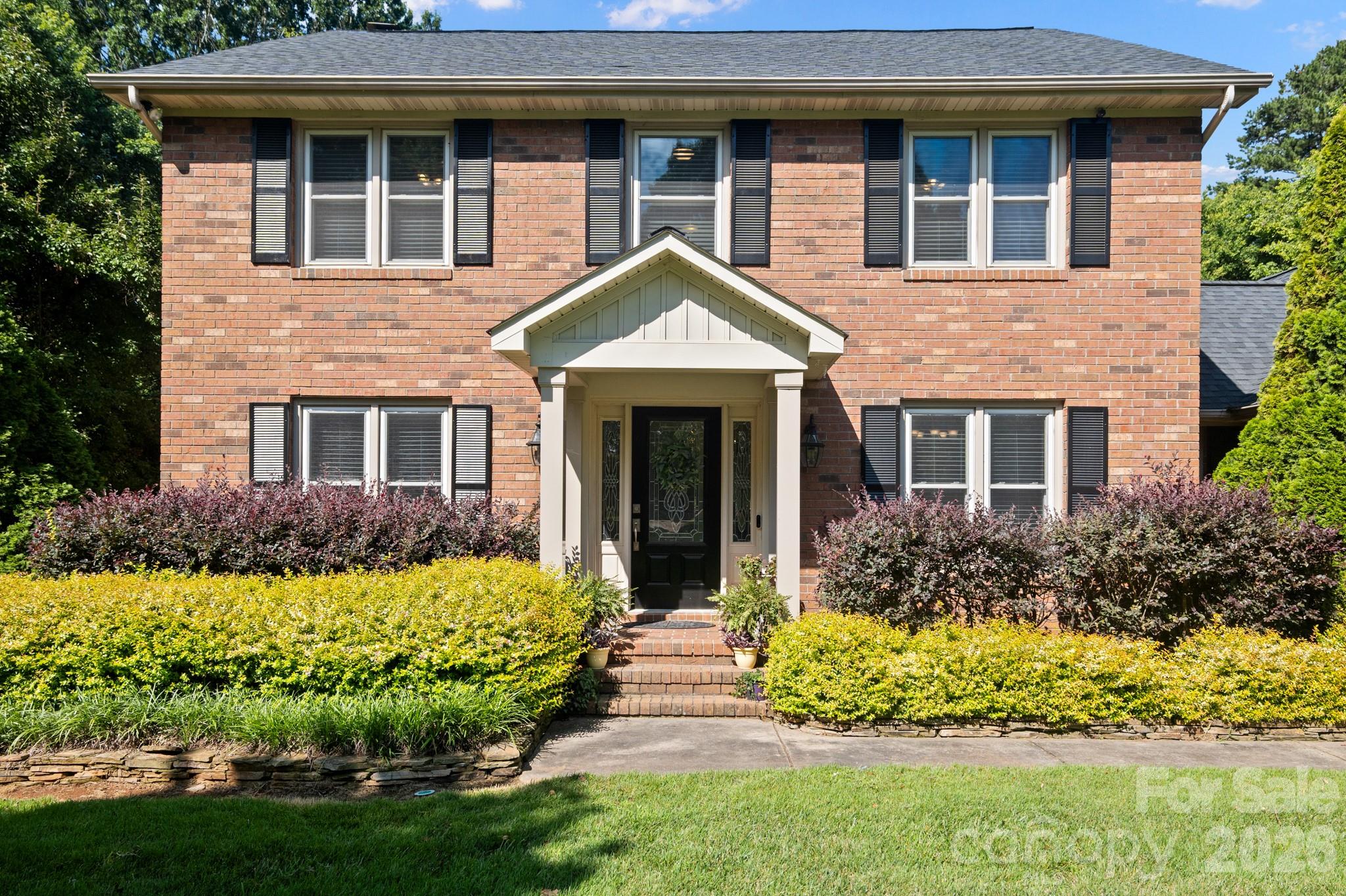 1307 Bennington Drive NW — Concord