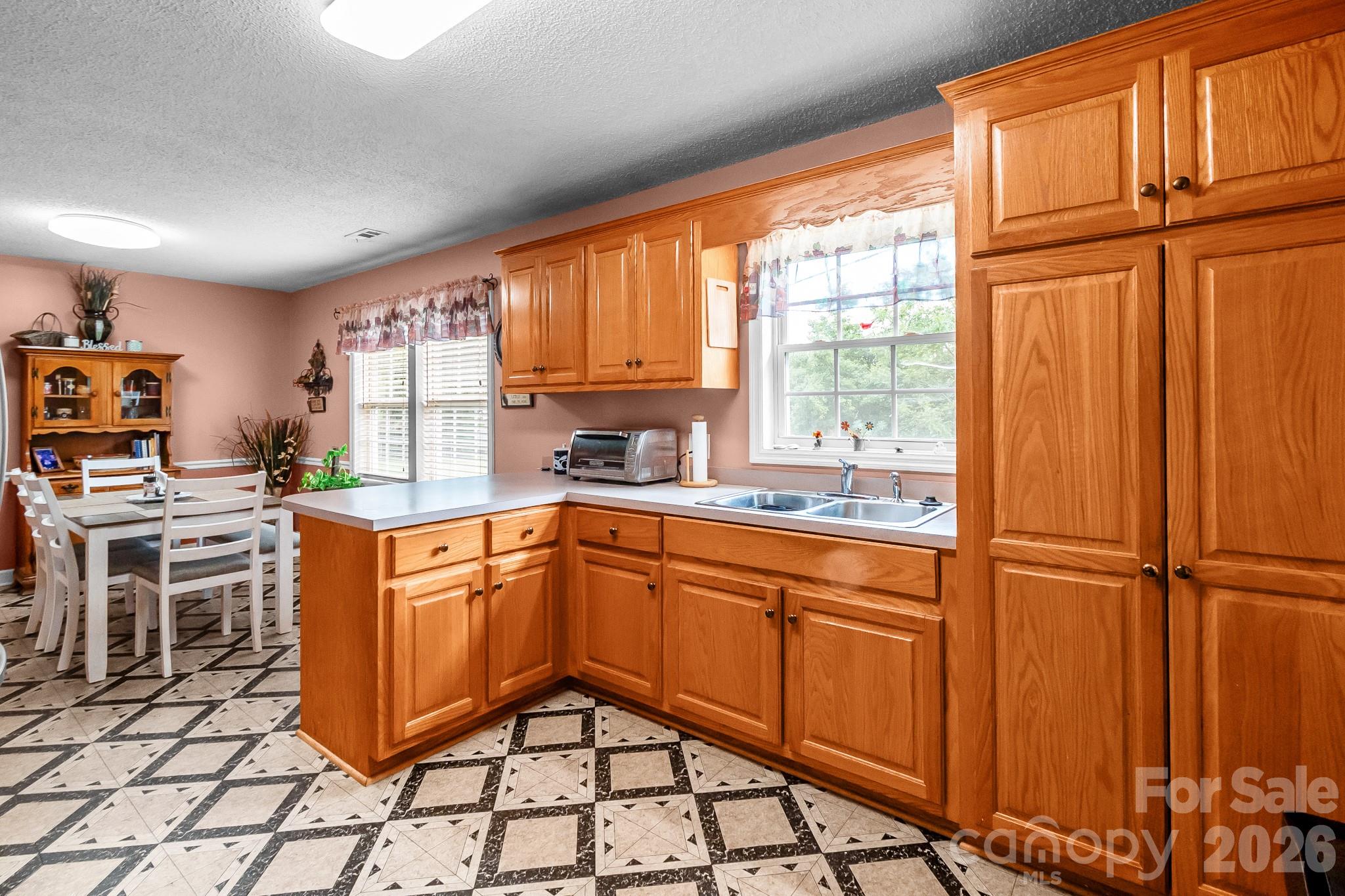 2795 Cane Mill Road — Lancaster