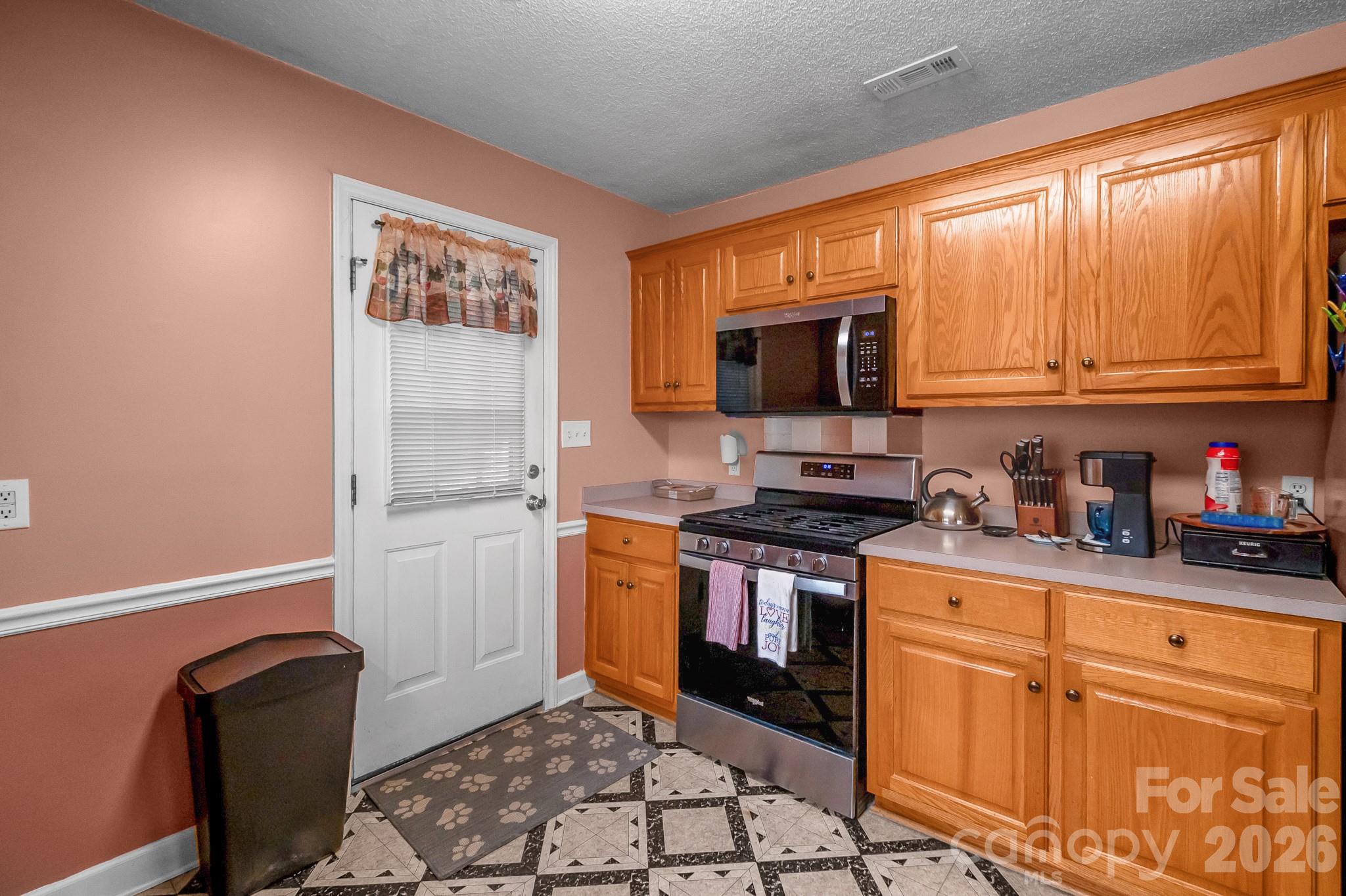 2795 Cane Mill Road — Lancaster