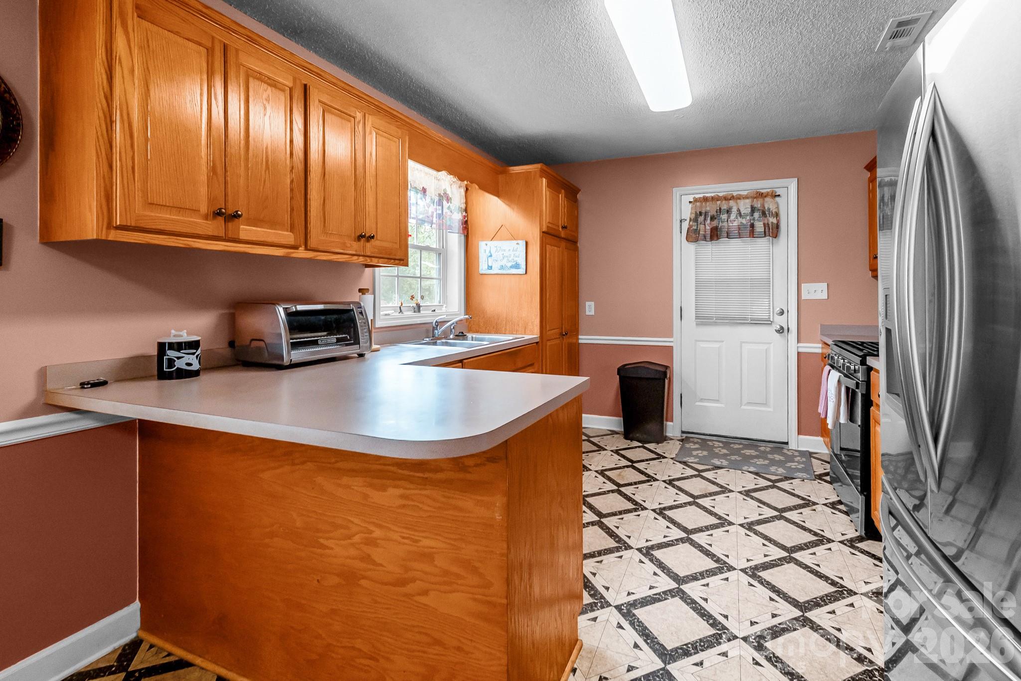 2795 Cane Mill Road — Lancaster