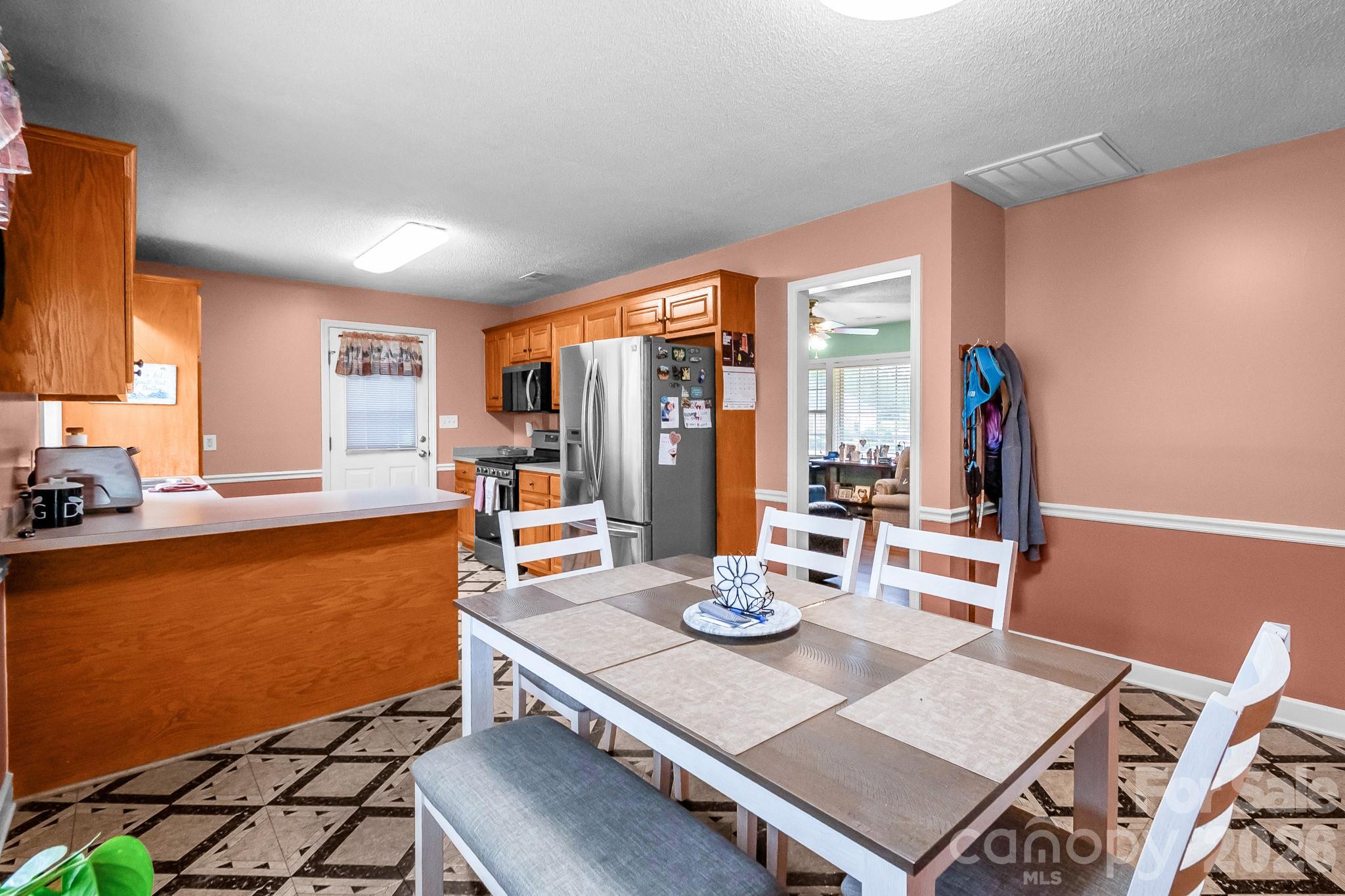 2795 Cane Mill Road — Lancaster