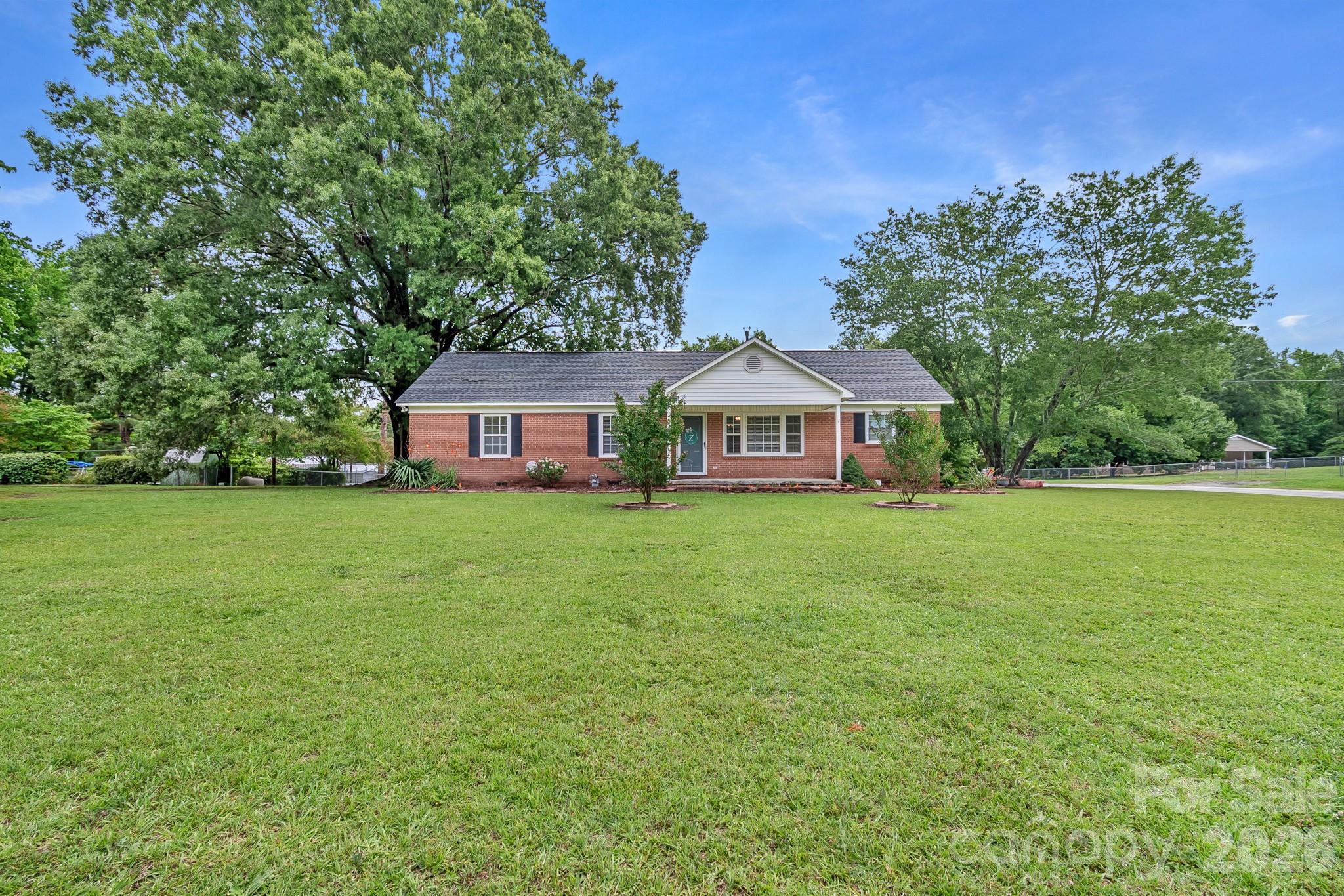 2795 Cane Mill Road — Lancaster