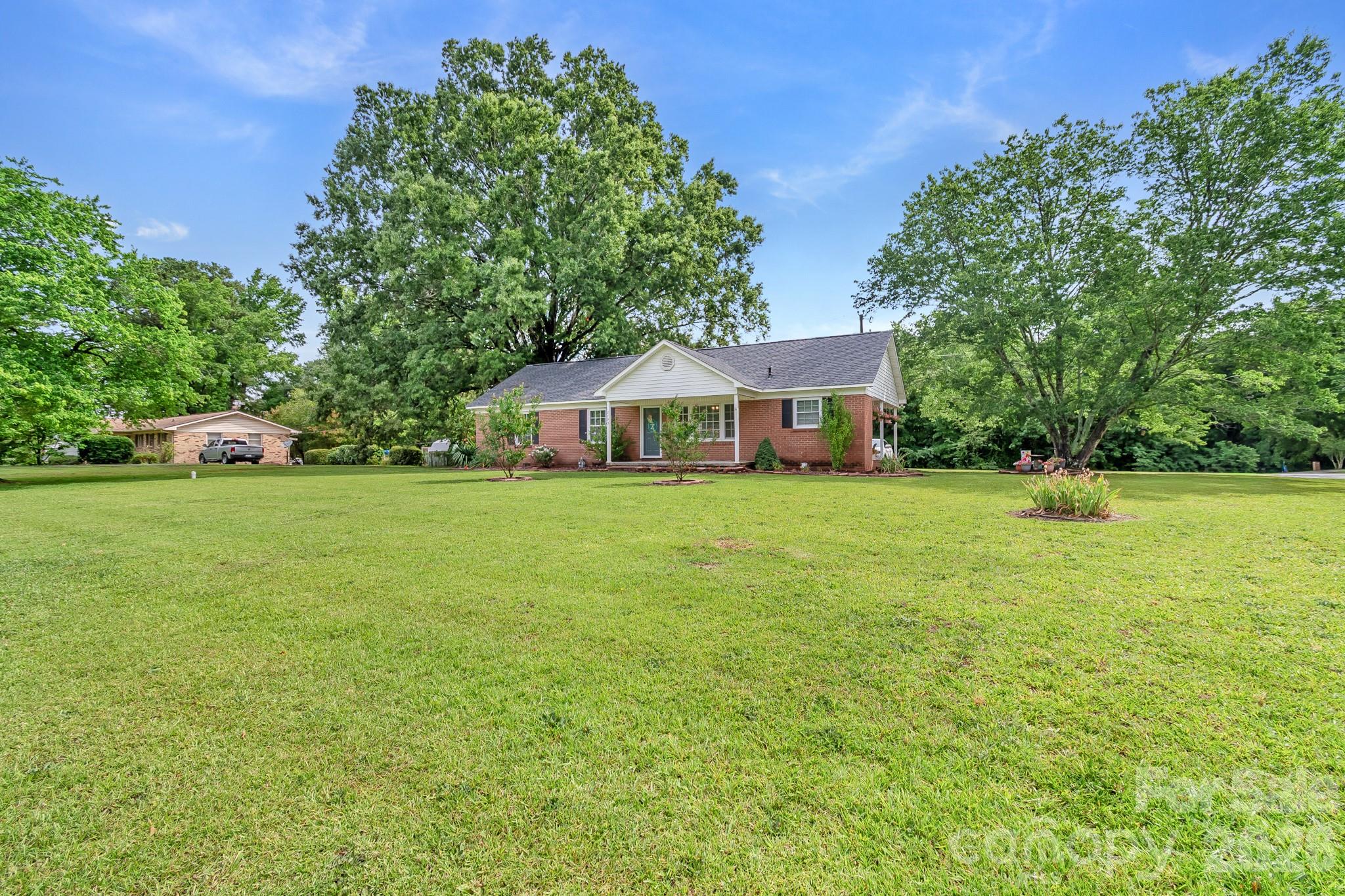 2795 Cane Mill Road — Lancaster