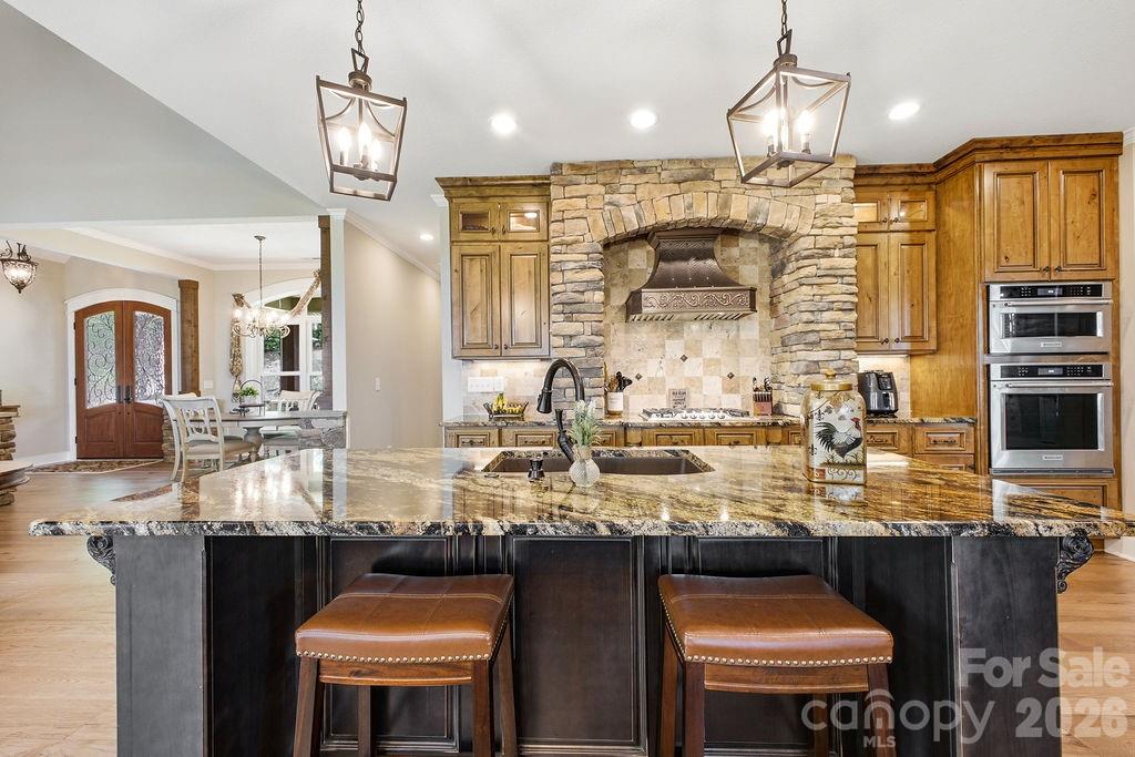 48 S Mountain Morning Lane — Hendersonville